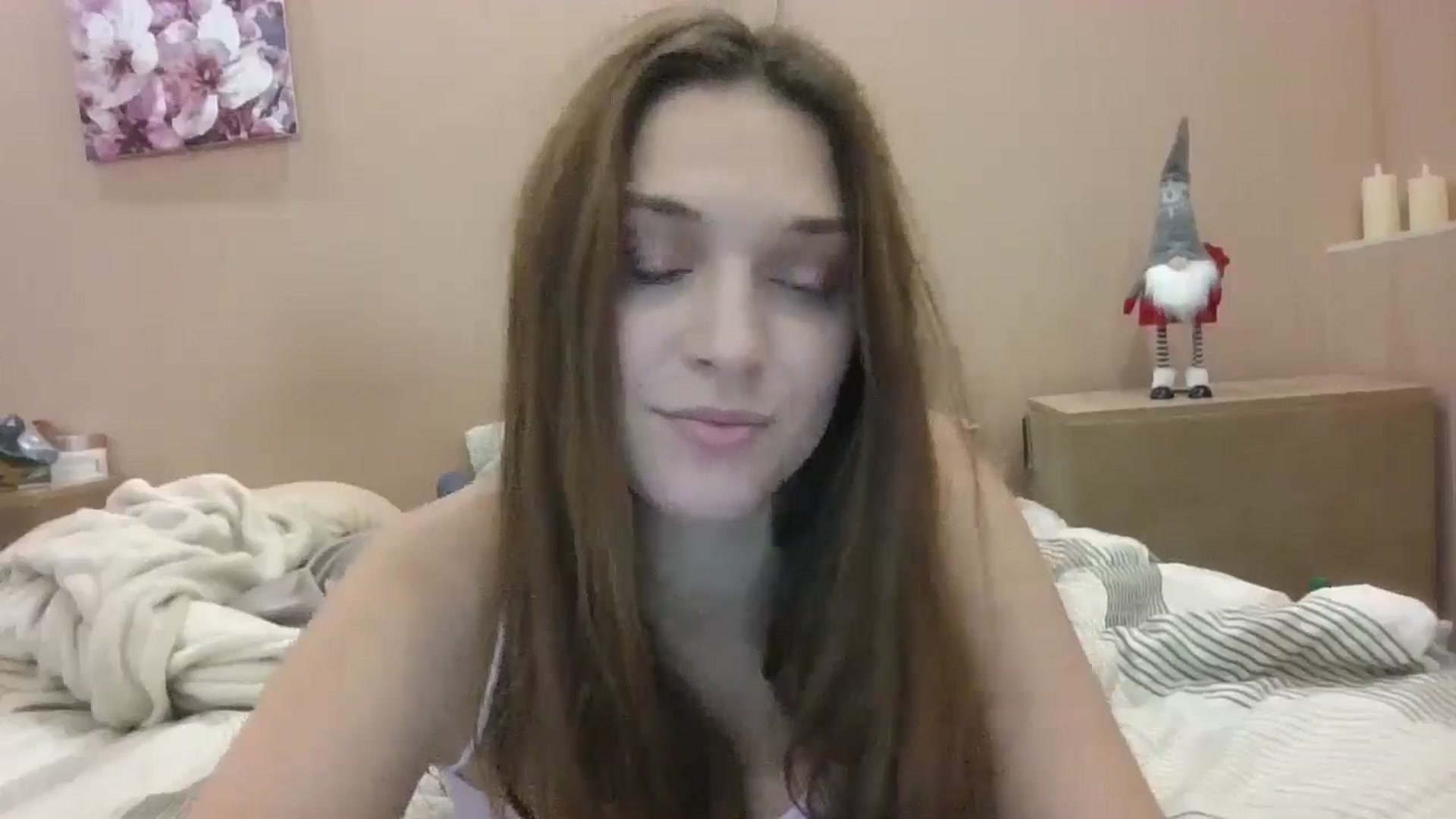 Gallery image thumbnail from HaleyReed's myfreecams stream on, 12/26/2024, 14:38 image 18 of 20