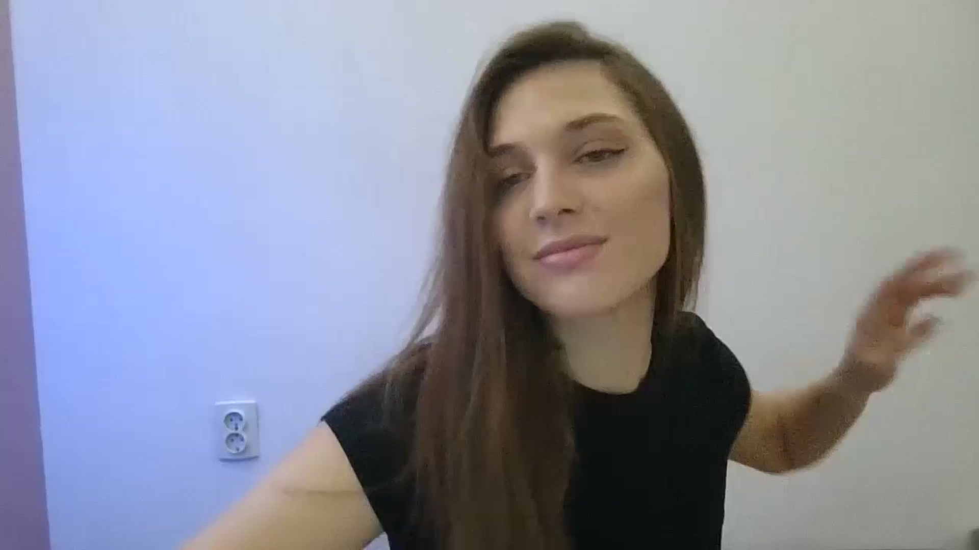 Gallery image thumbnail from HaleyReed's myfreecams stream on, 12/27/2024, 09:26 image 15 of 20