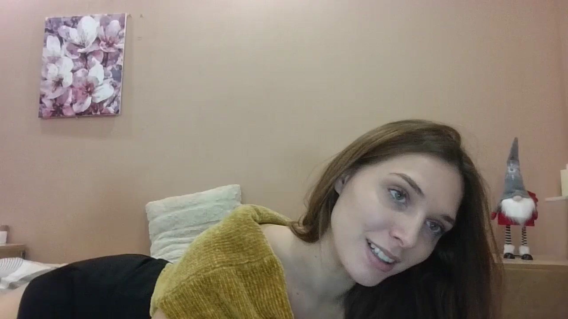 Gallery image thumbnail from HaleyReed's myfreecams stream on, 12/29/2024, 15:03 image 17 of 20