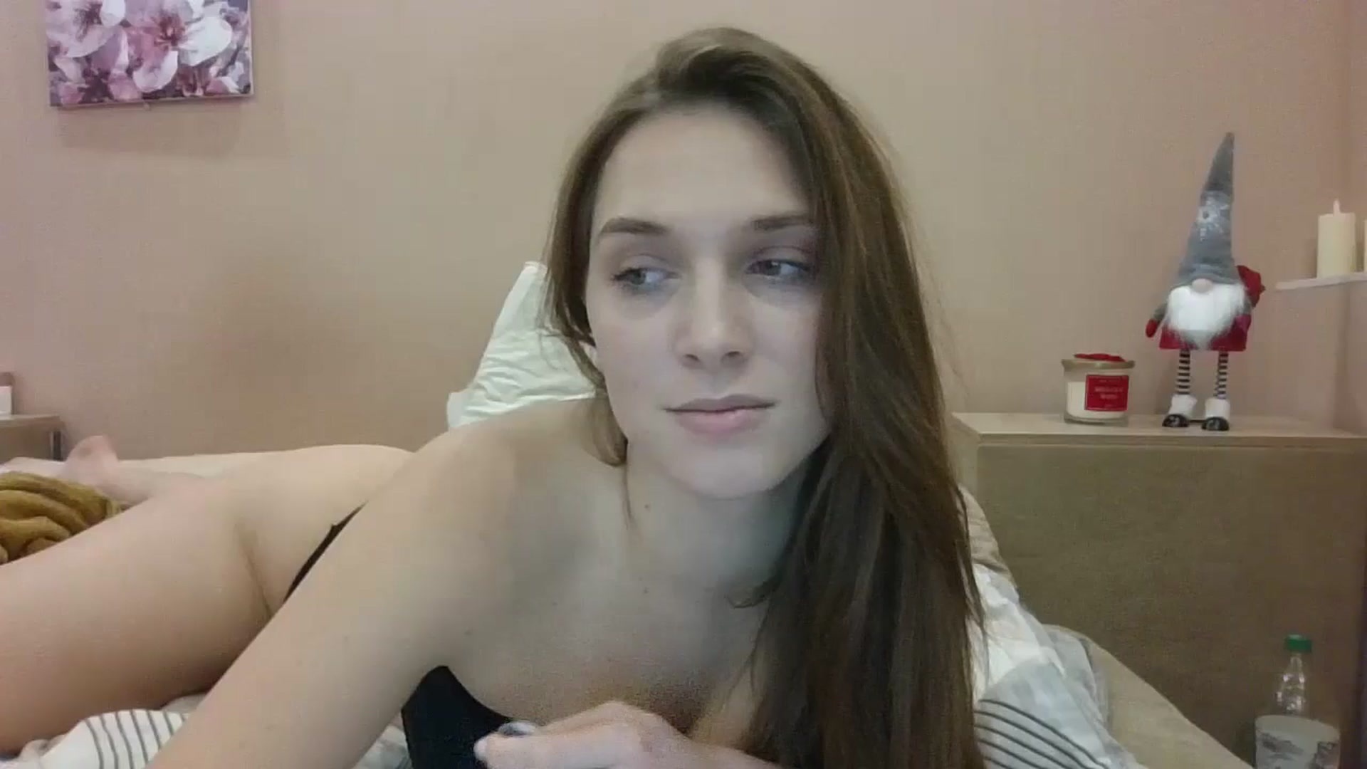 Gallery image thumbnail from HaleyReed's myfreecams stream on, 12/29/2024, 15:45 image 15 of 20