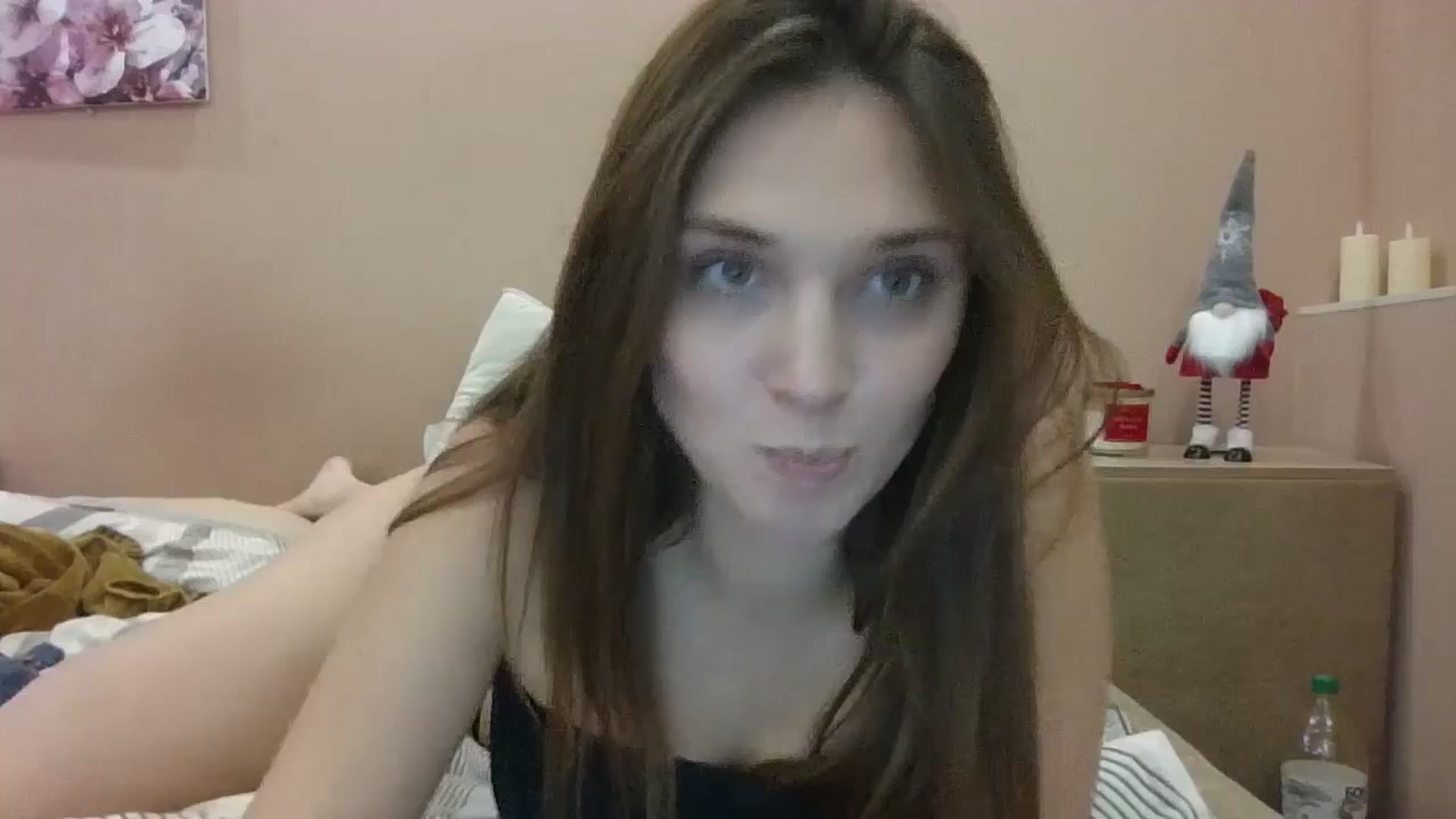 Gallery image thumbnail from HaleyReed's myfreecams stream on, 12/29/2024, 15:45 image 1 of 20