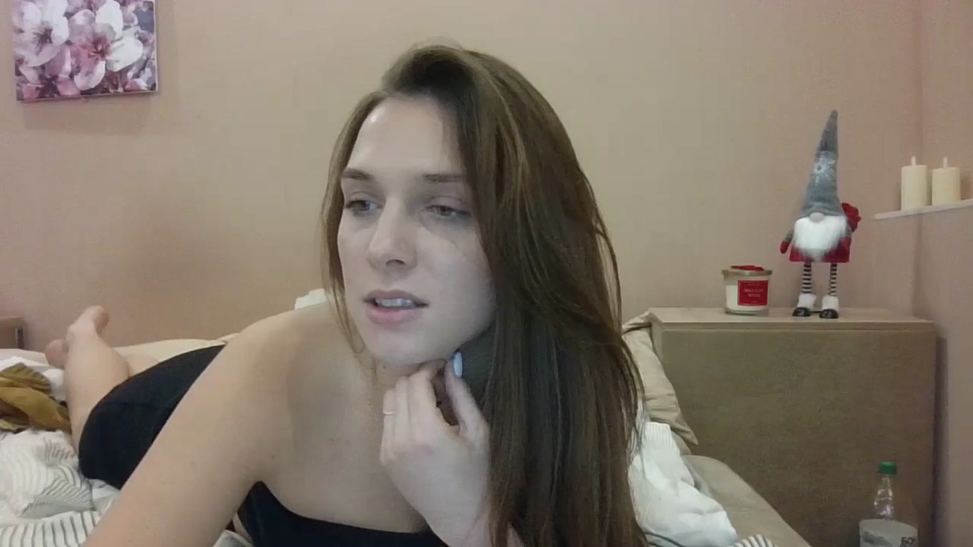 Gallery image thumbnail from HaleyReed's myfreecams stream on, 12/29/2024, 16:44 image 9 of 20
