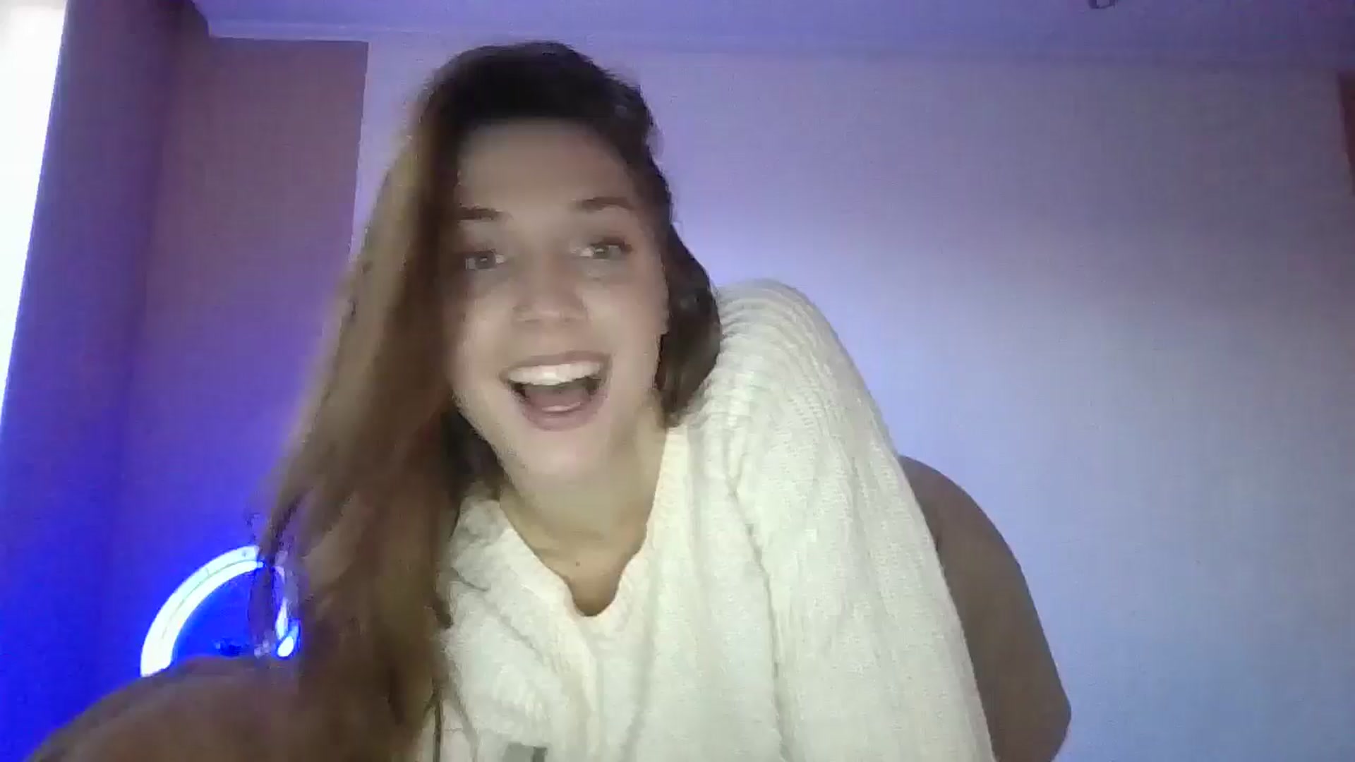 Gallery image thumbnail from HaleyReed's myfreecams stream on, 01/02/2025, 13:12 image 19 of 20