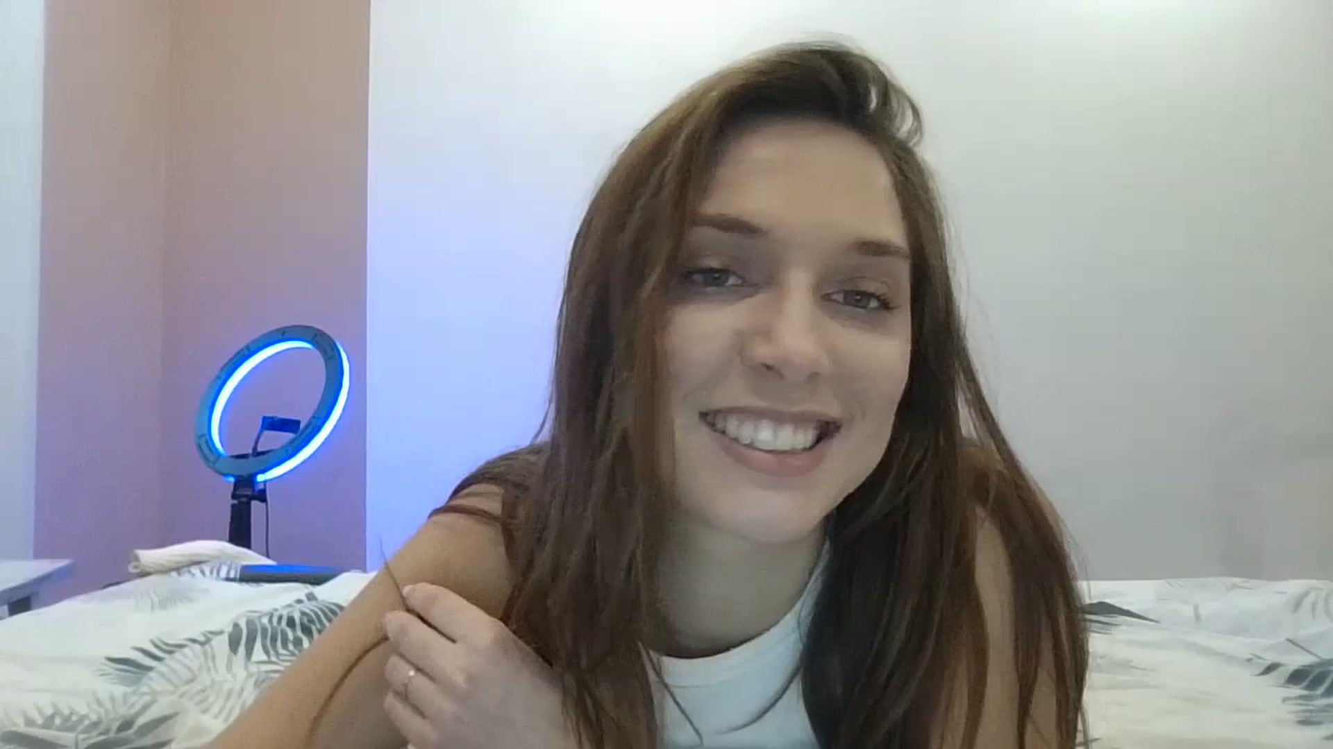 Gallery image thumbnail from HaleyReed's myfreecams stream on, 01/02/2025, 14:22 image 3 of 20