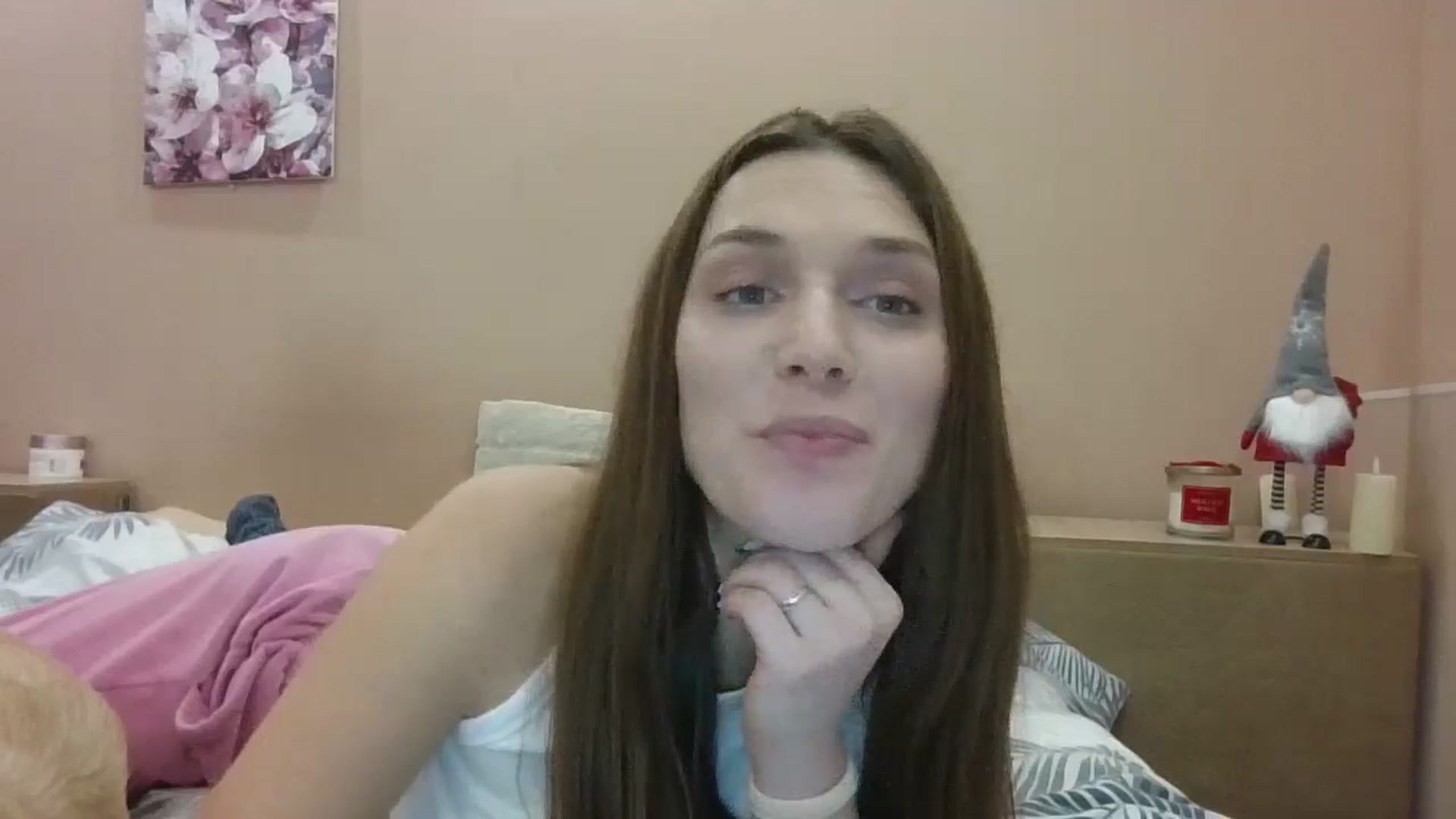 Gallery image thumbnail from HaleyReed's myfreecams stream on, 01/02/2025, 16:13 image 13 of 20