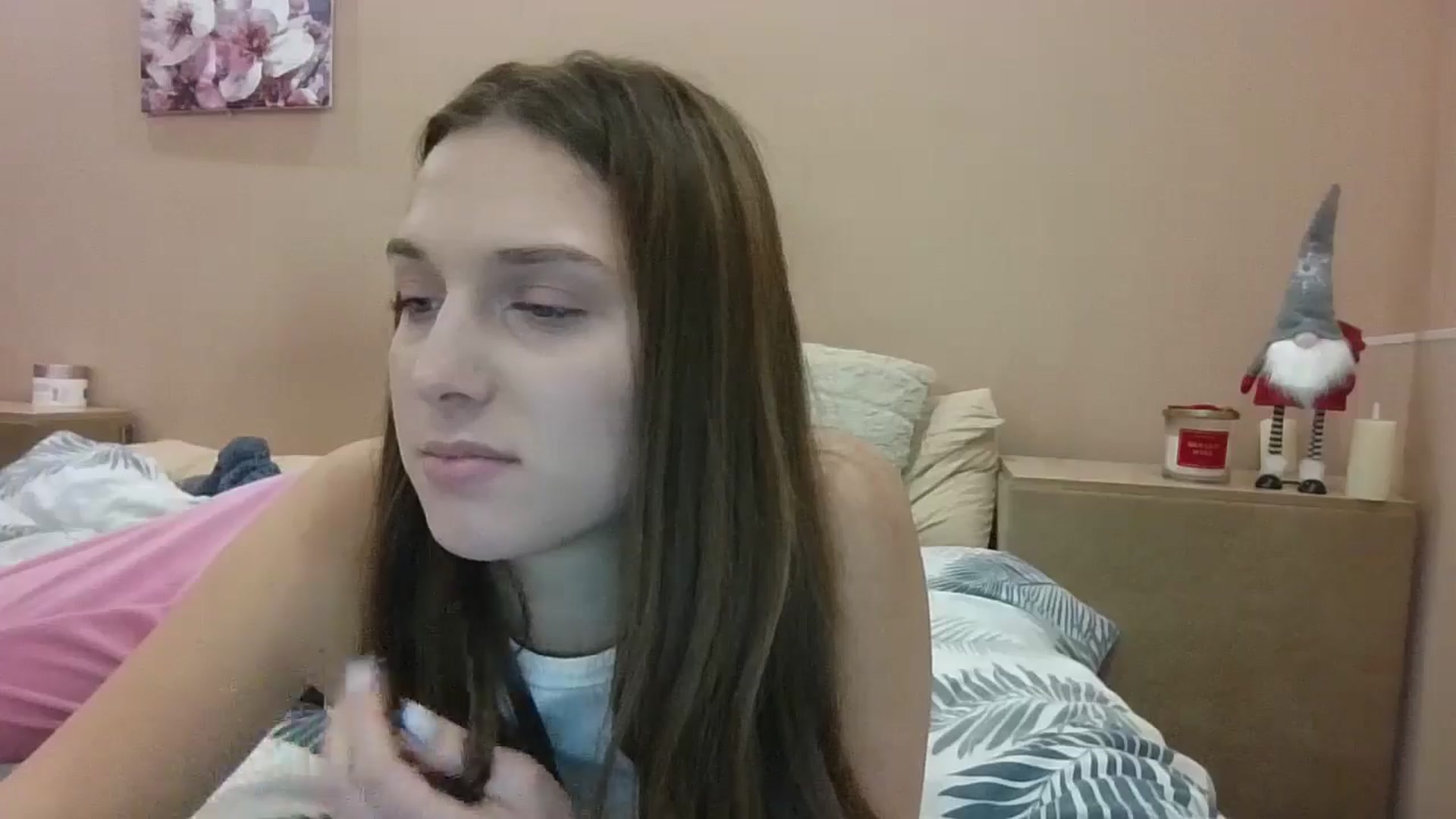 Gallery image thumbnail from HaleyReed's myfreecams stream on, 01/02/2025, 16:33 image 4 of 20