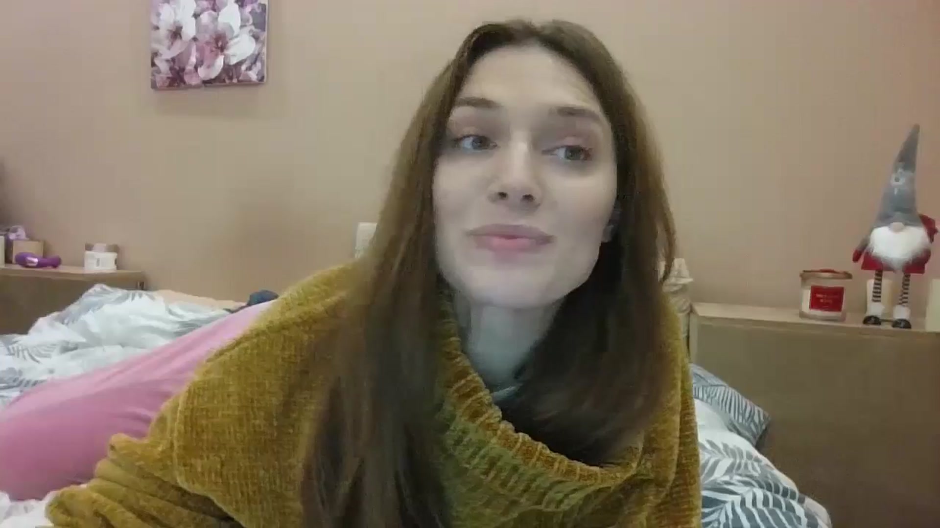Gallery image thumbnail from HaleyReed's myfreecams stream on, 01/02/2025, 16:33 image 17 of 20