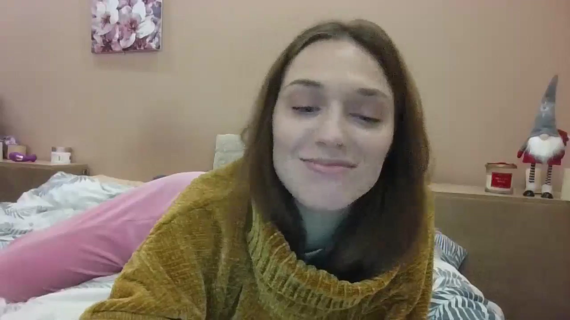 Gallery image thumbnail from HaleyReed's myfreecams stream on, 01/02/2025, 16:33 image 15 of 20