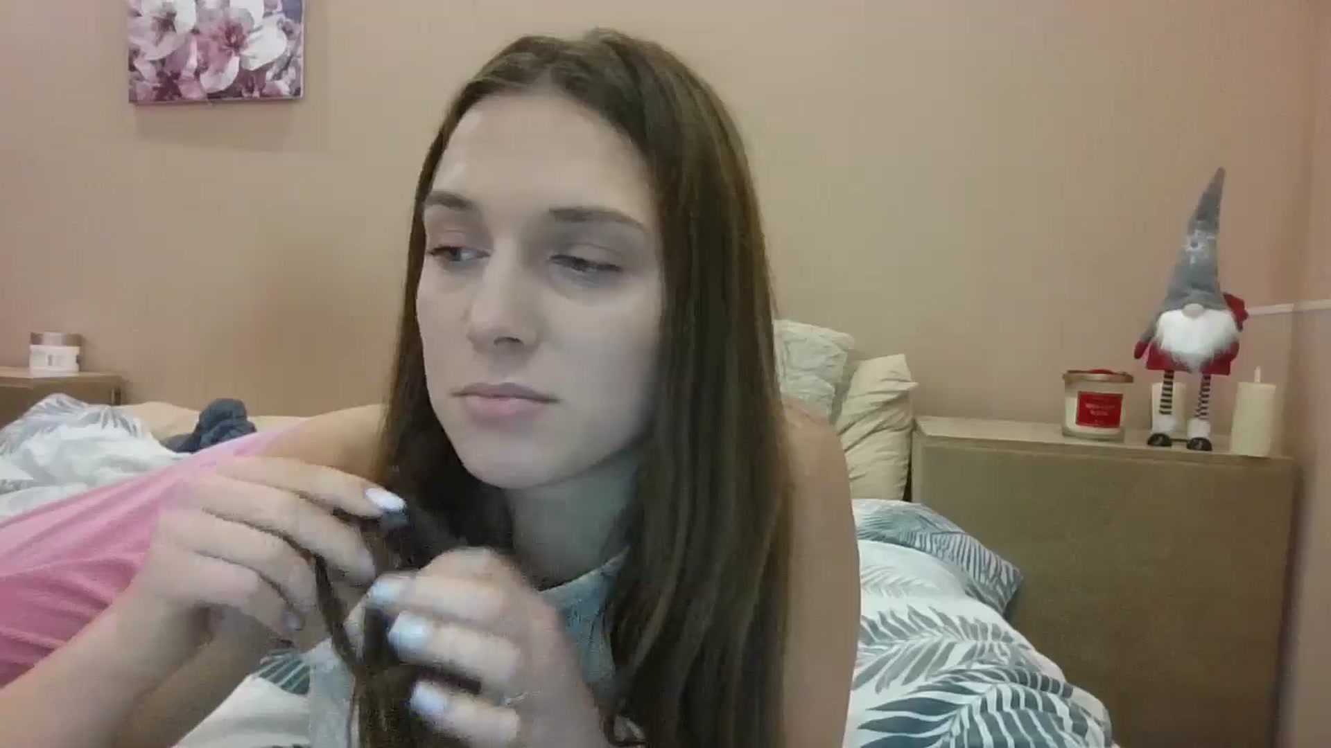 Gallery image thumbnail from HaleyReed's myfreecams stream on, 01/02/2025, 16:33 image 3 of 20