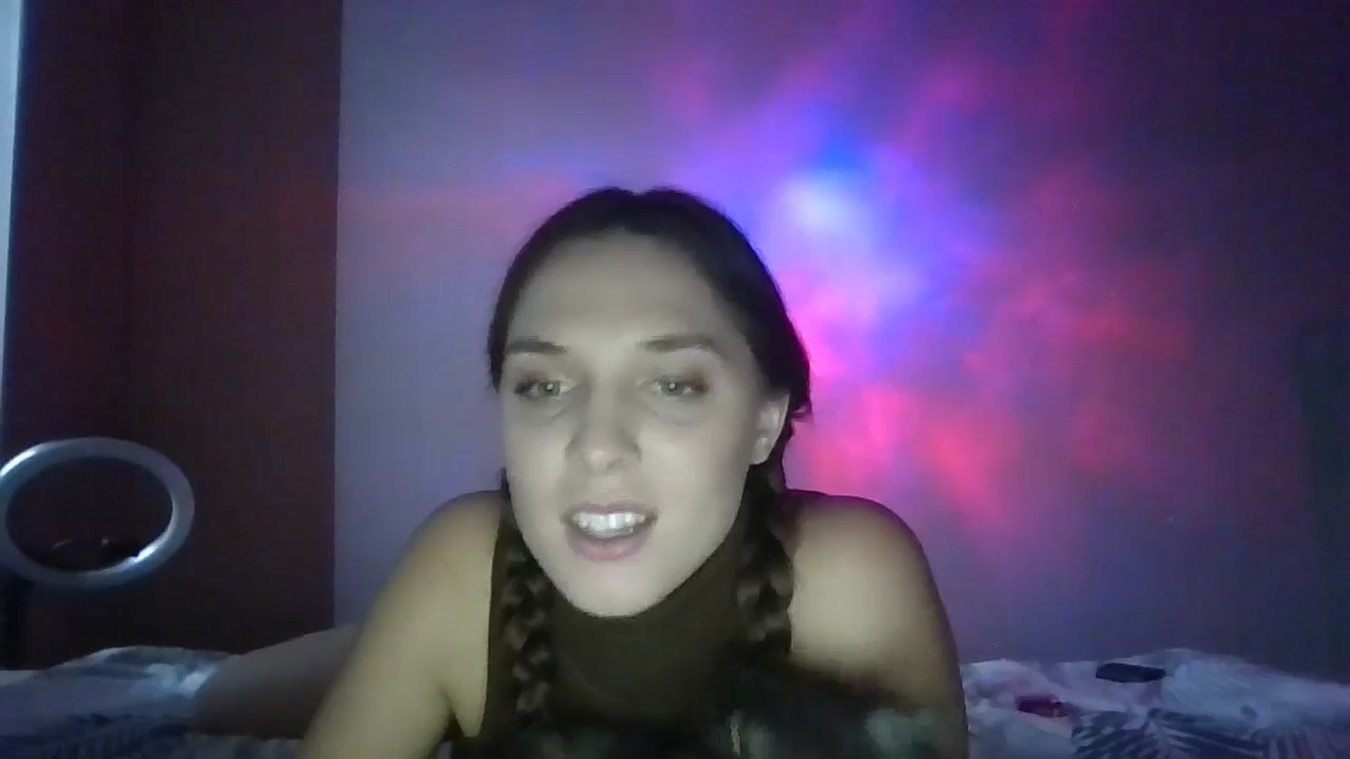 Gallery image thumbnail from HaleyReed's myfreecams stream on, 01/03/2025, 14:02 image 2 of 20