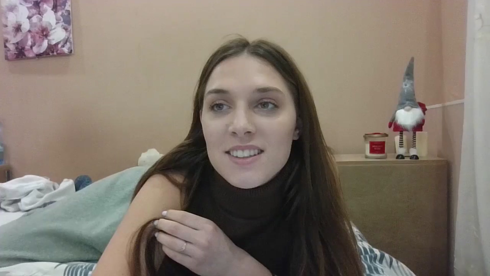 Gallery image thumbnail from HaleyReed's myfreecams stream on, 01/03/2025, 18:14 image 18 of 20