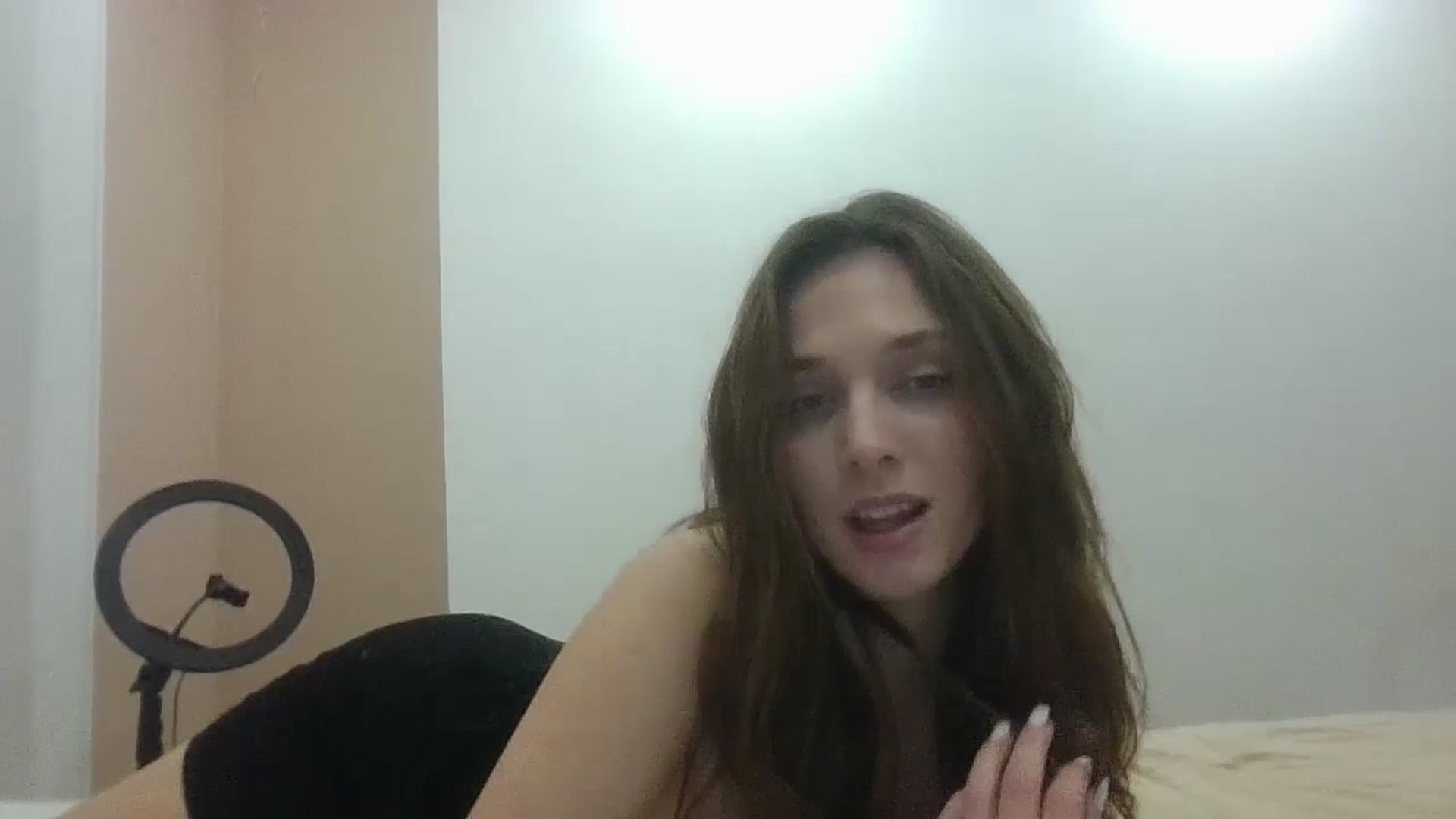 Gallery image thumbnail from HaleyReed's myfreecams stream on, 01/08/2025, 16:19 image 16 of 20