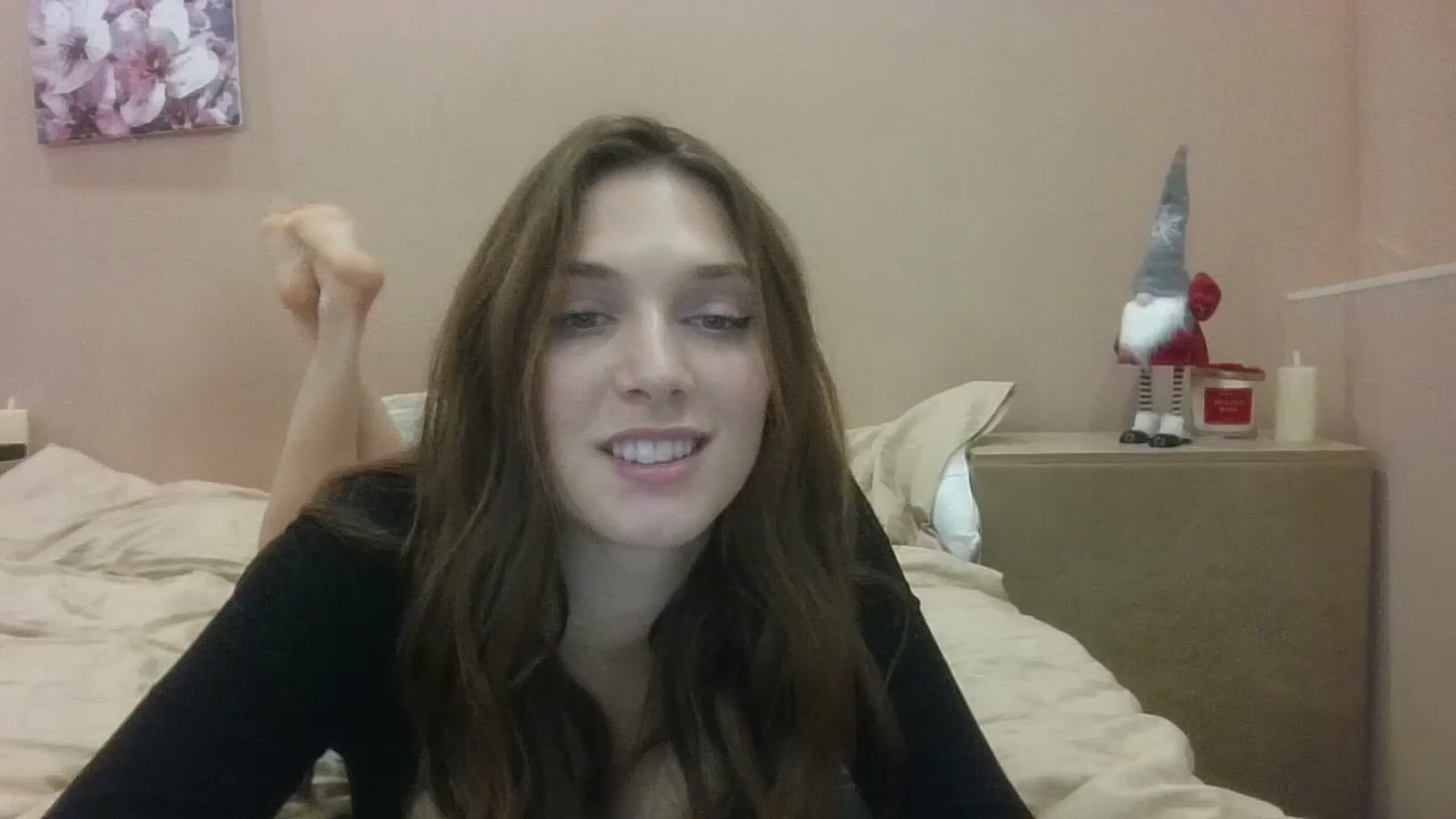 Gallery image thumbnail from HaleyReed's myfreecams stream on, 01/08/2025, 18:03 image 15 of 20