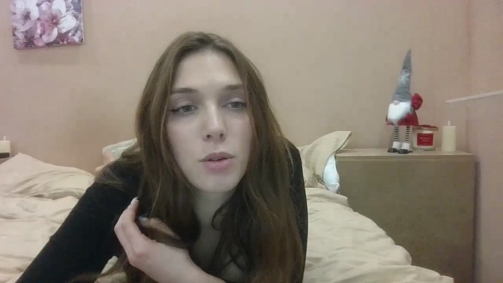 Gallery image thumbnail from HaleyReed's myfreecams stream on, 01/08/2025, 18:03 image 18 of 20