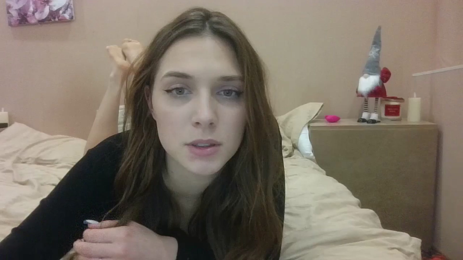 Gallery image thumbnail from HaleyReed's myfreecams stream on, 01/08/2025, 18:03 image 1 of 20