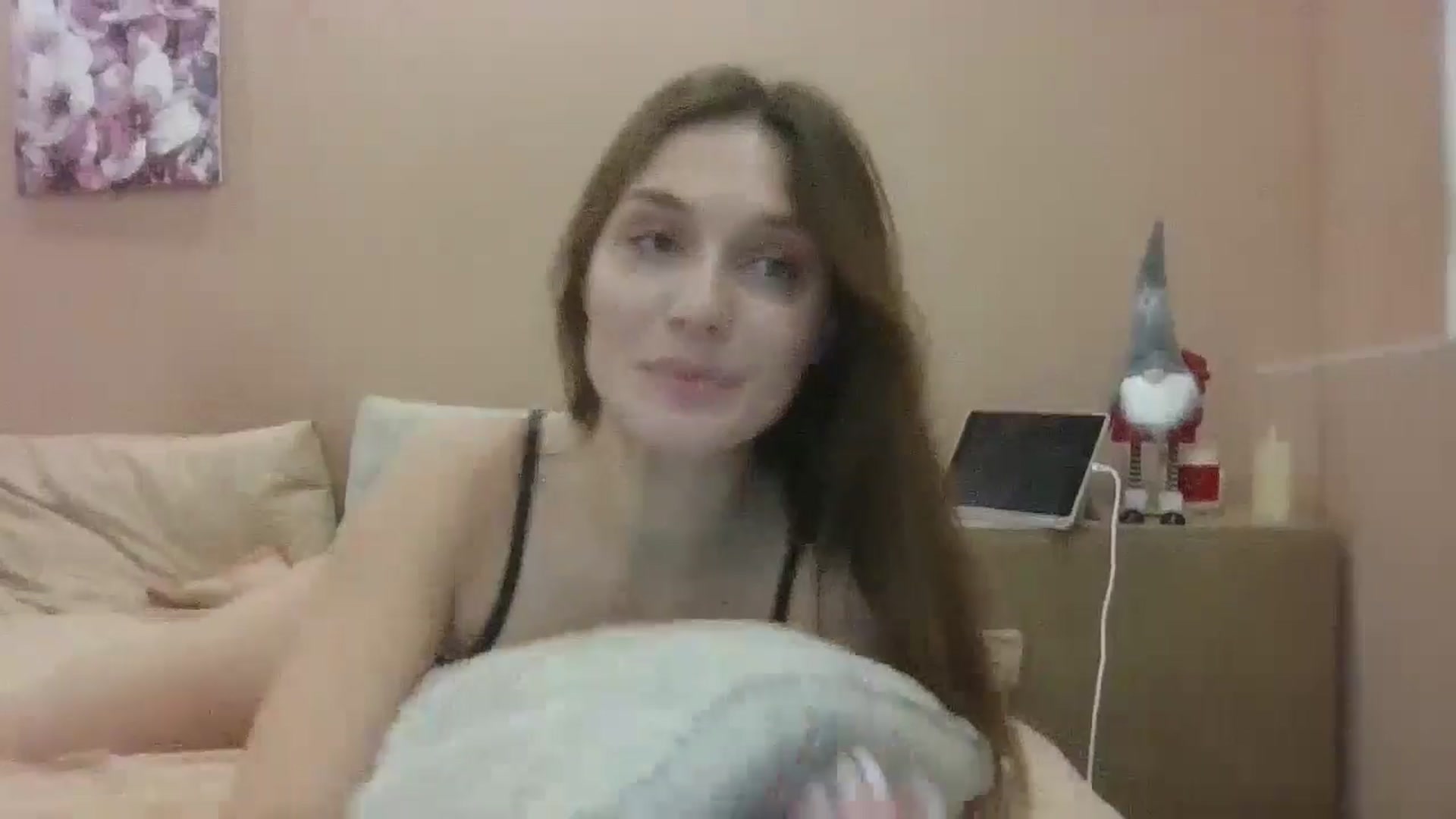 Gallery image thumbnail from HaleyReed's myfreecams stream on, 01/10/2025, 17:21 image 5 of 20