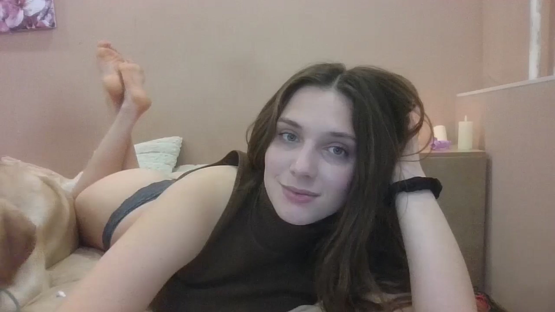 Gallery image thumbnail from HaleyReed's myfreecams stream on, 01/13/2025, 18:43 image 2 of 20