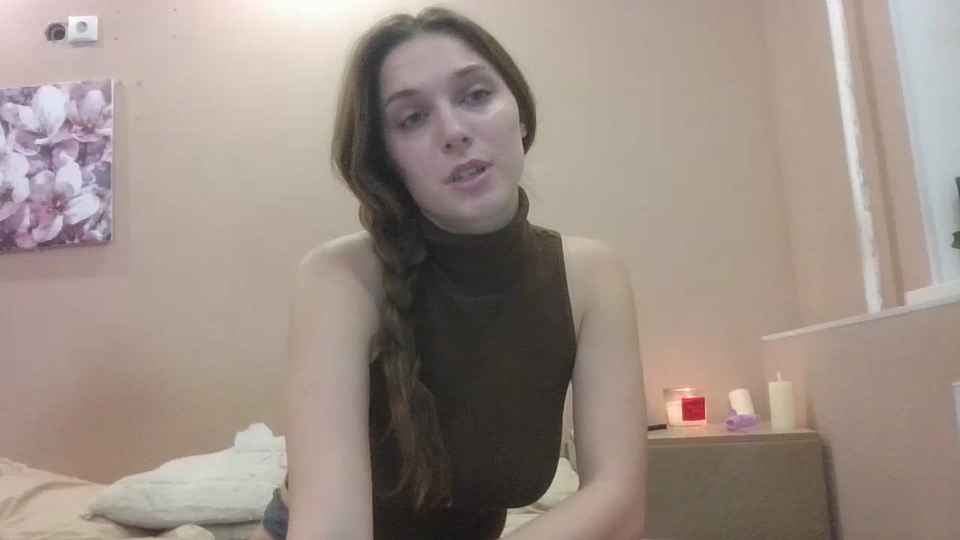 Gallery image thumbnail from HaleyReed's myfreecams stream on, 01/13/2025, 19:23 image 18 of 20