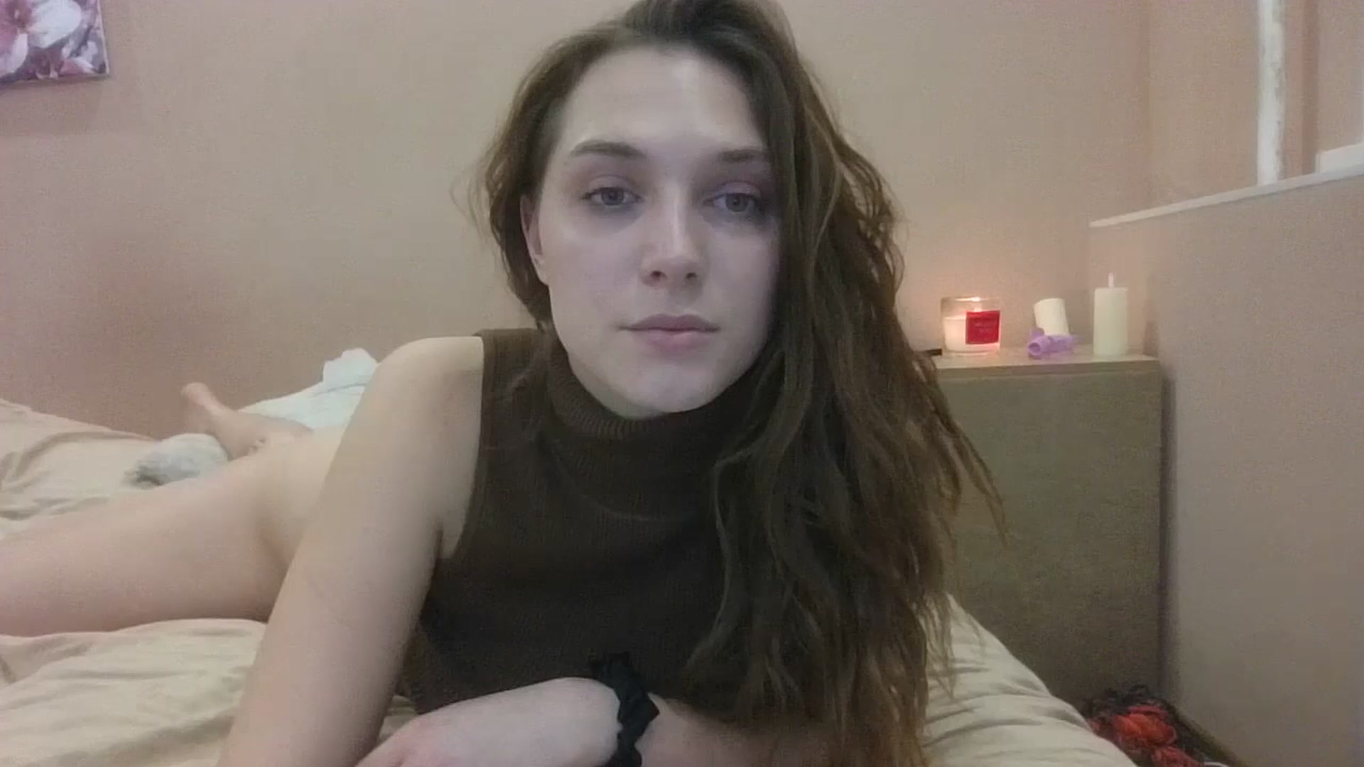 Gallery image thumbnail from HaleyReed's myfreecams stream on, 01/13/2025, 19:23 image 12 of 20