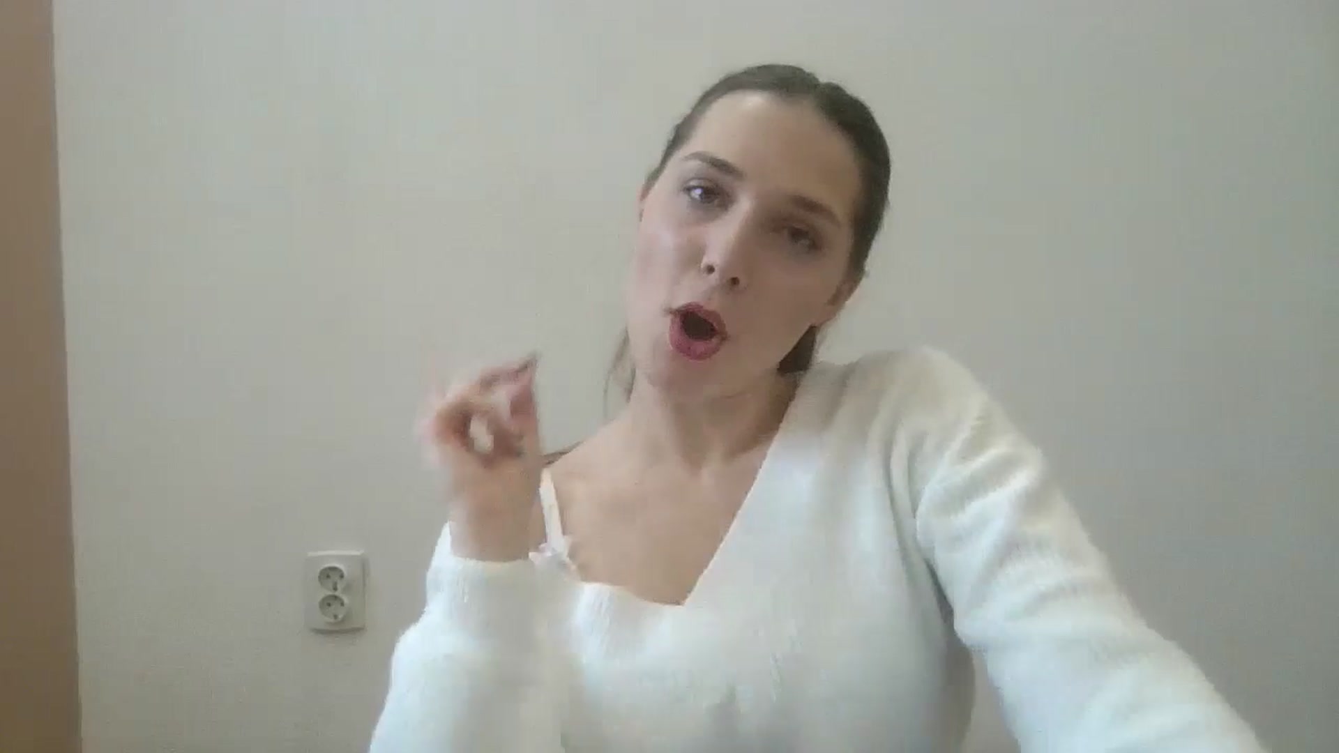 Gallery image thumbnail from HaleyReed's myfreecams stream on, 01/15/2025, 11:48 image 3 of 20