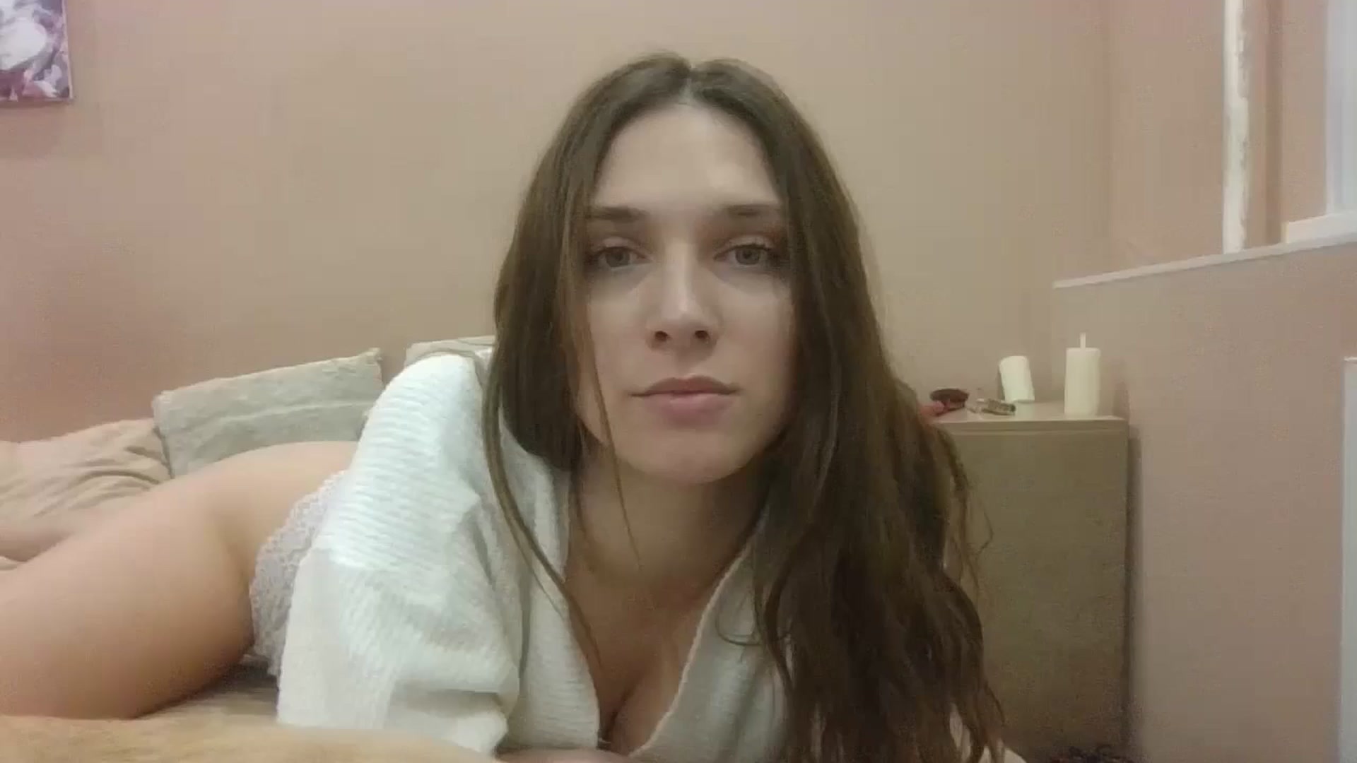 Gallery image thumbnail from HaleyReed's myfreecams stream on, 01/15/2025, 15:29 image 1 of 20