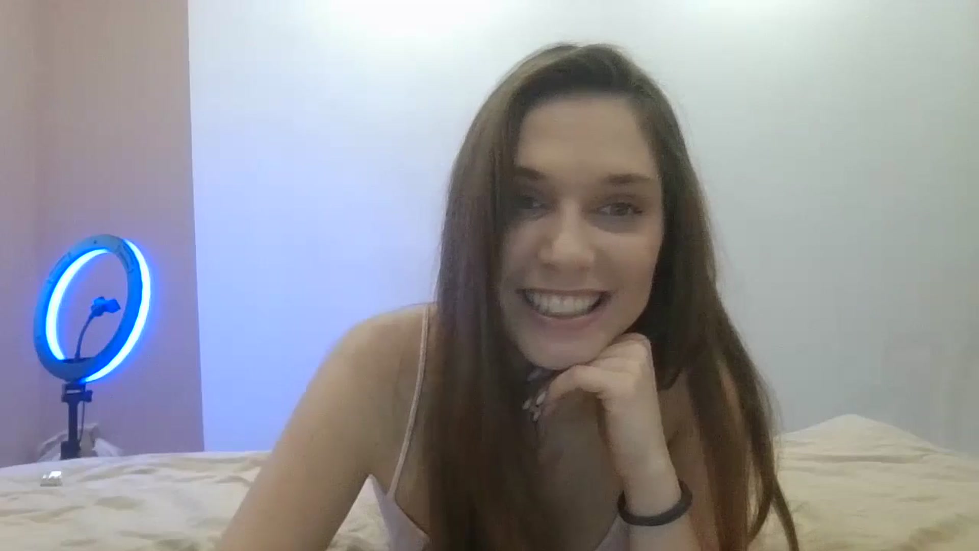 Gallery image thumbnail from HaleyReed's myfreecams stream on, 01/17/2025, 12:41 image 9 of 20