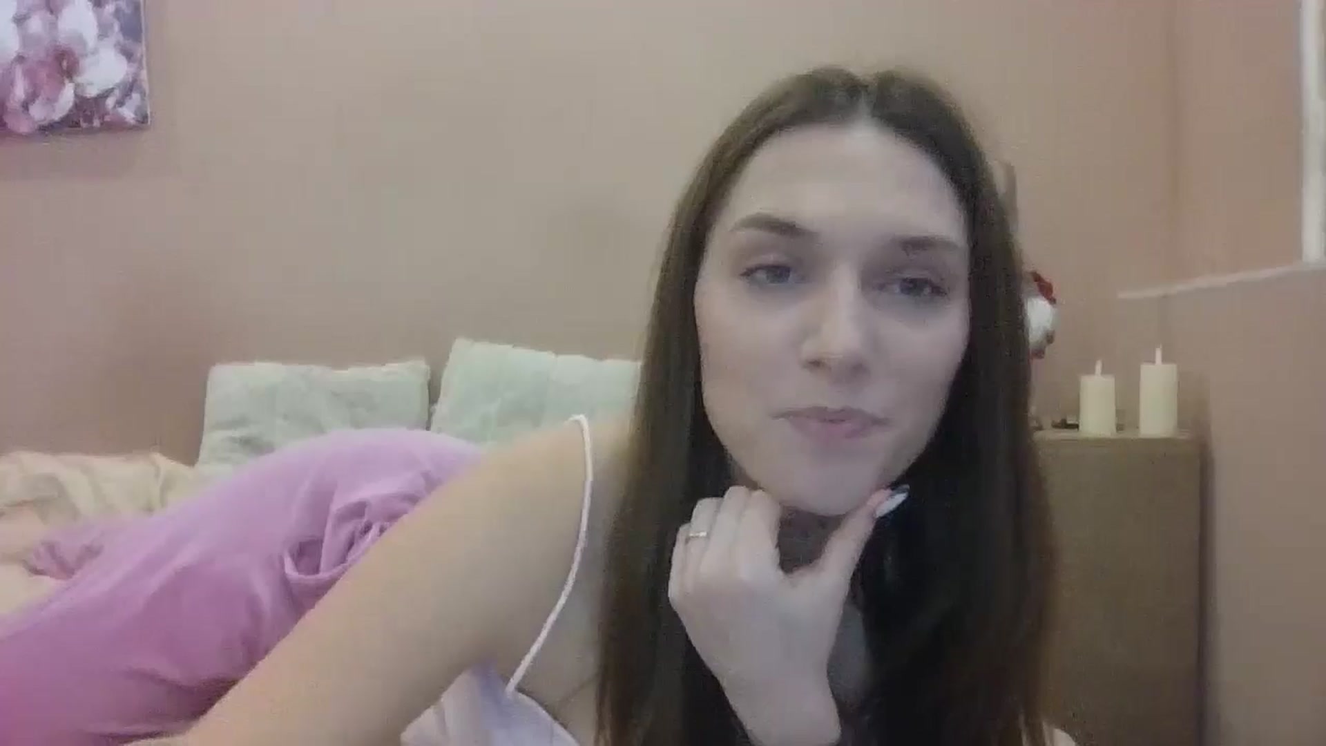 Gallery image thumbnail from HaleyReed's myfreecams stream on, 01/17/2025, 13:13 image 10 of 20