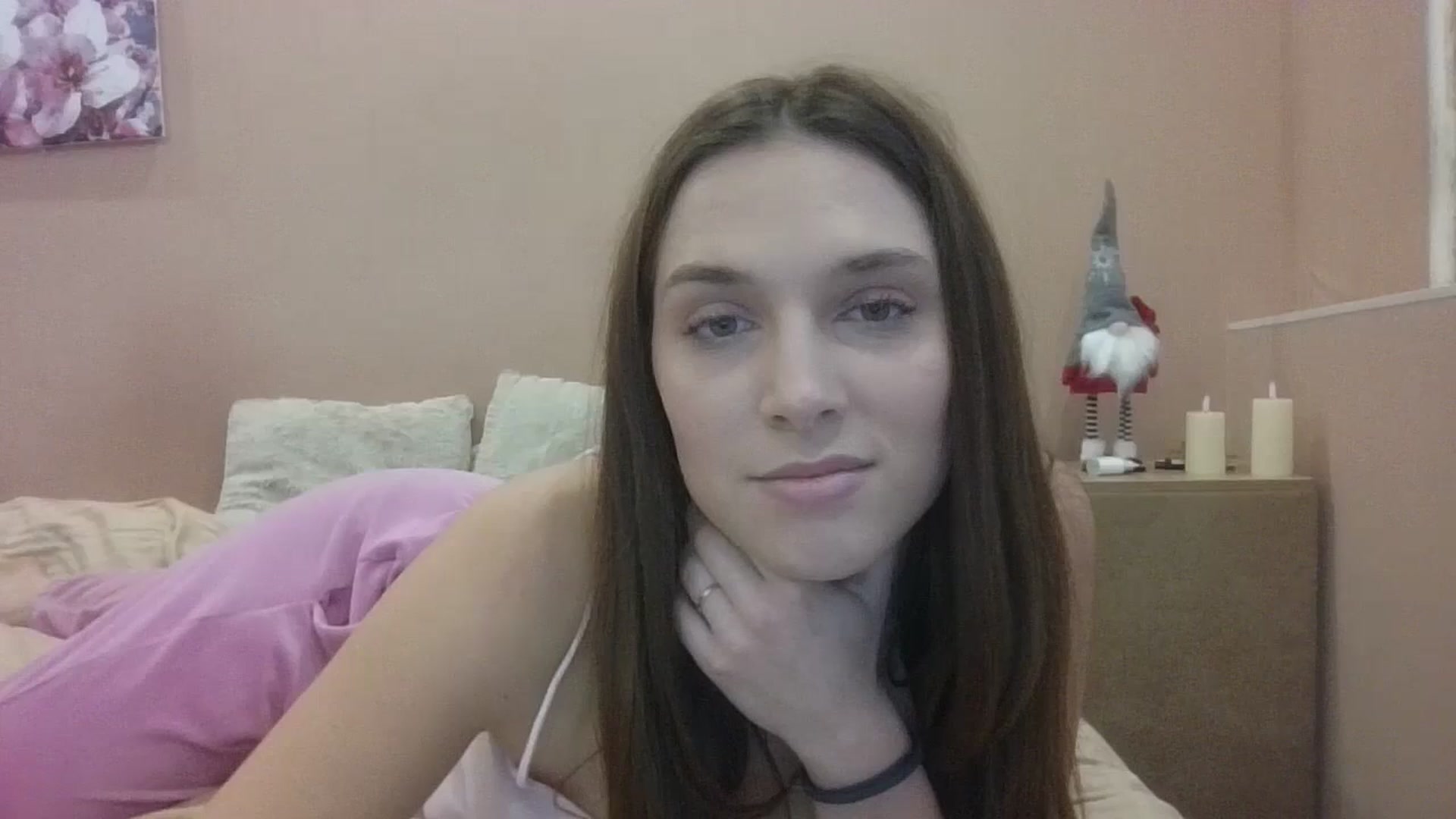 Gallery image thumbnail from HaleyReed's myfreecams stream on, 01/17/2025, 13:13 image 6 of 20