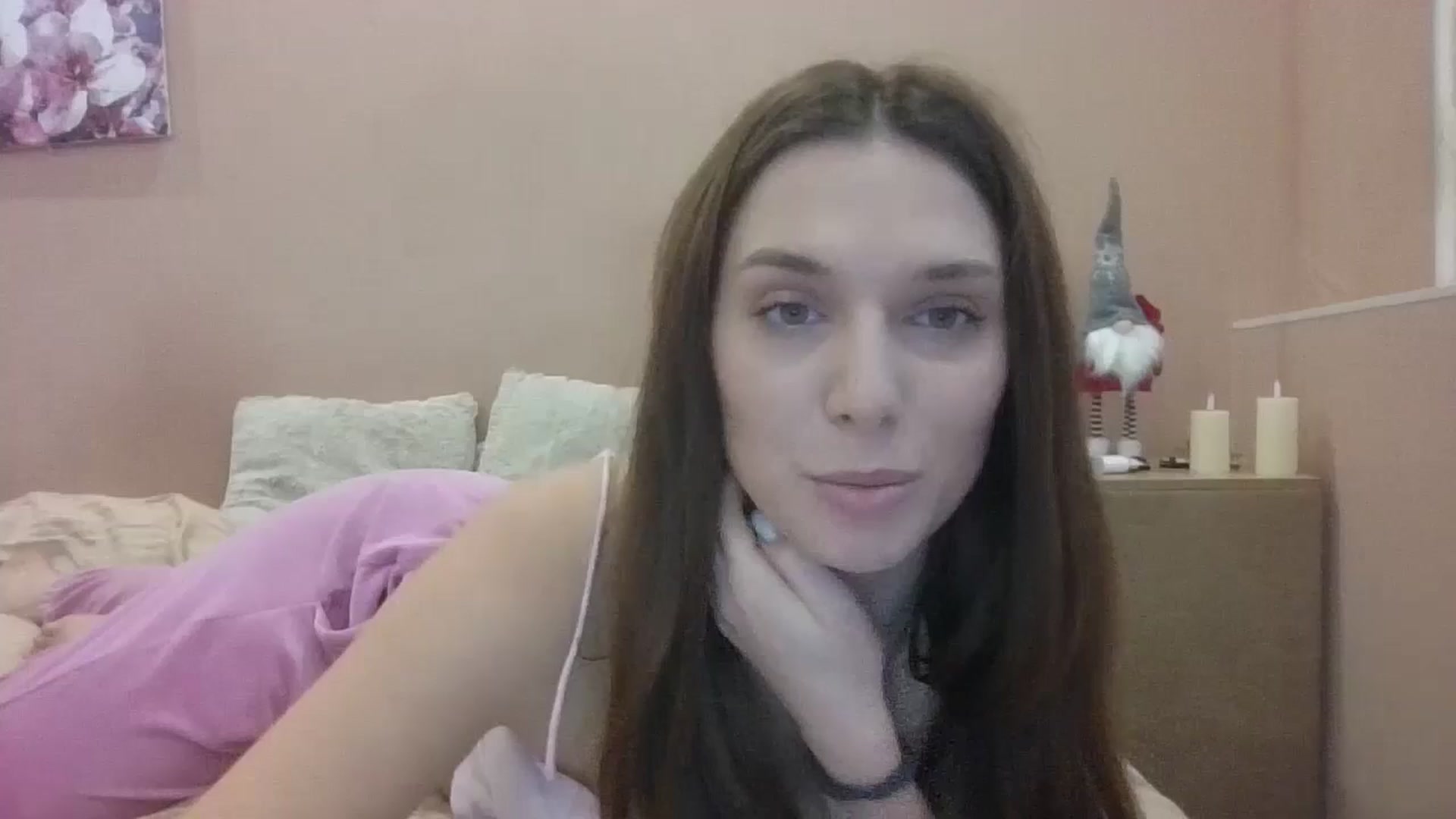Gallery image thumbnail from HaleyReed's myfreecams stream on, 01/17/2025, 13:13 image 1 of 20