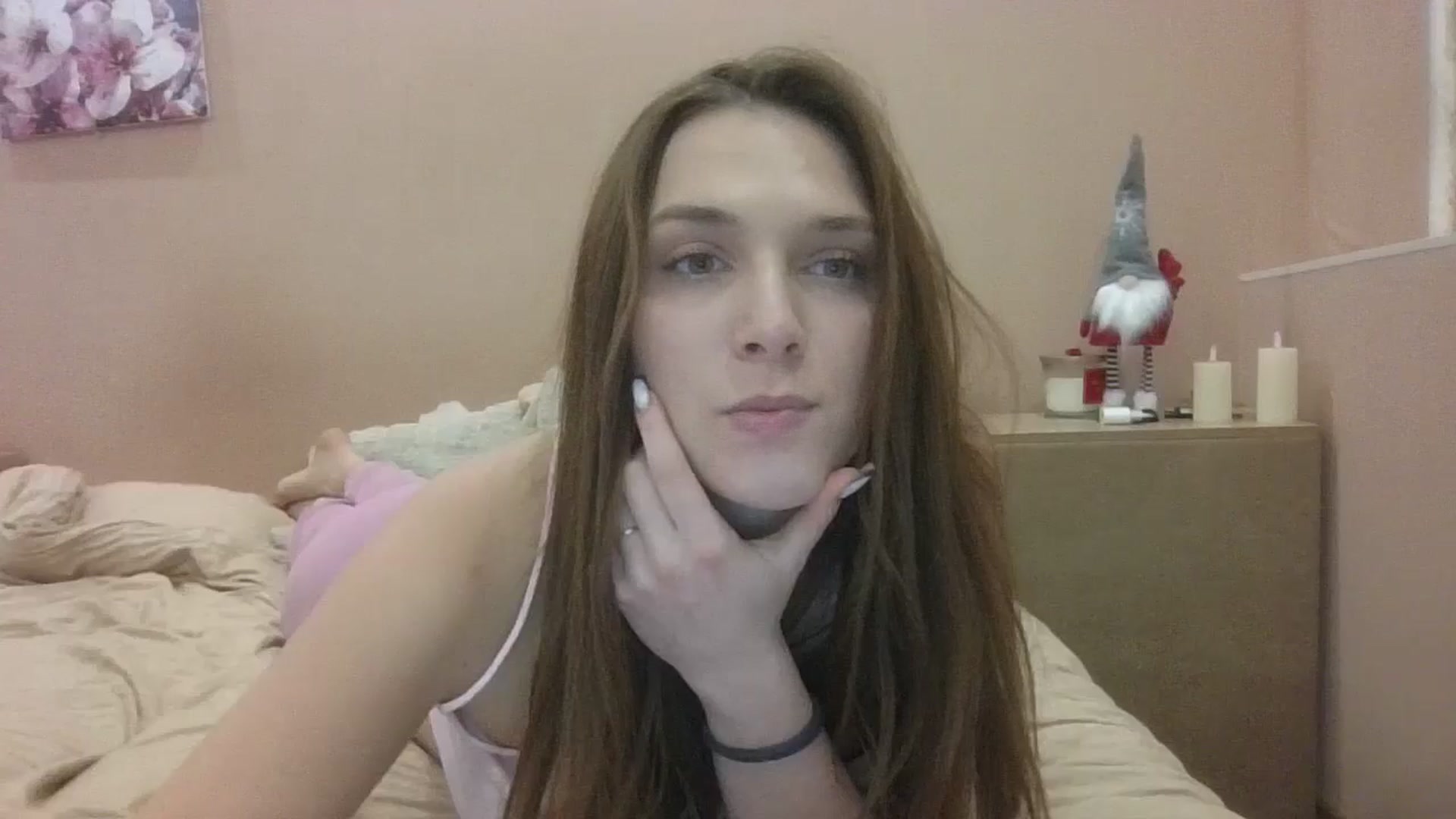 Gallery image thumbnail from HaleyReed's myfreecams stream on, 01/17/2025, 15:32 image 16 of 20