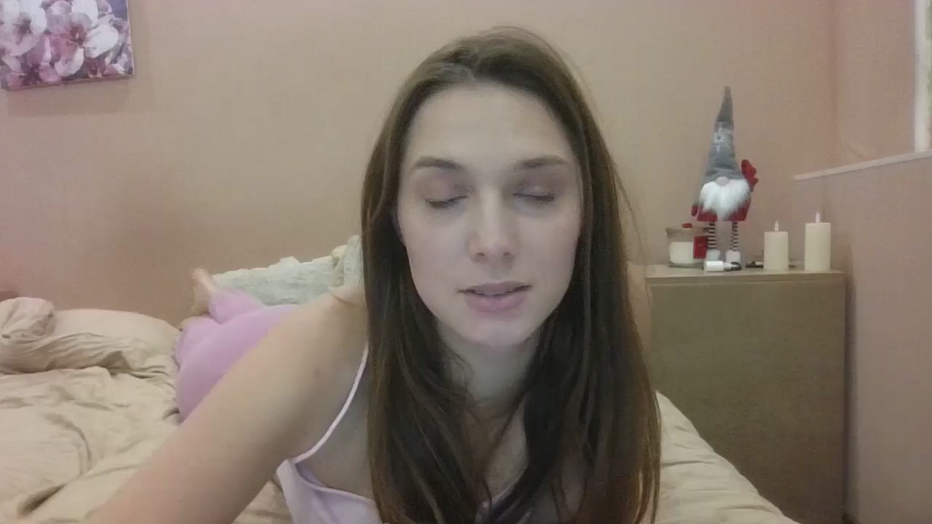 Gallery image thumbnail from HaleyReed's myfreecams stream on, 01/17/2025, 15:32 image 9 of 20