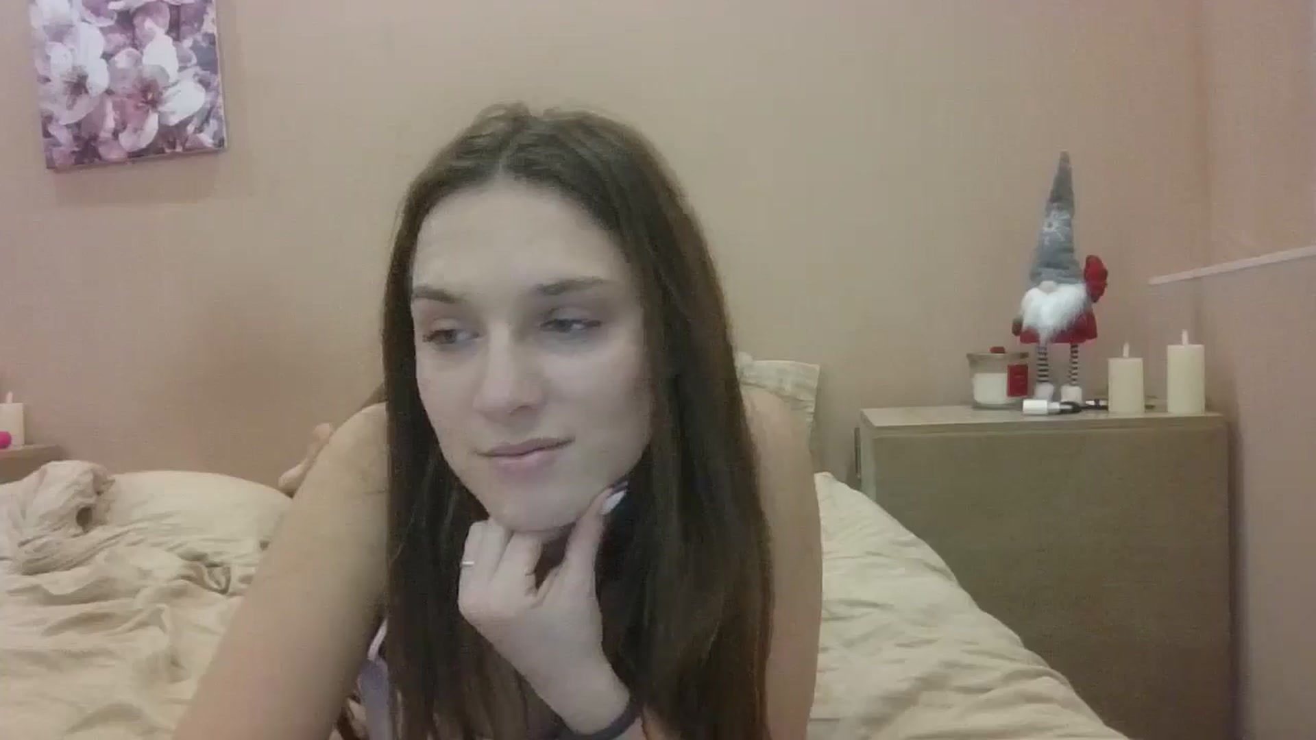 Gallery image thumbnail from HaleyReed's myfreecams stream on, 01/17/2025, 16:22 image 8 of 20