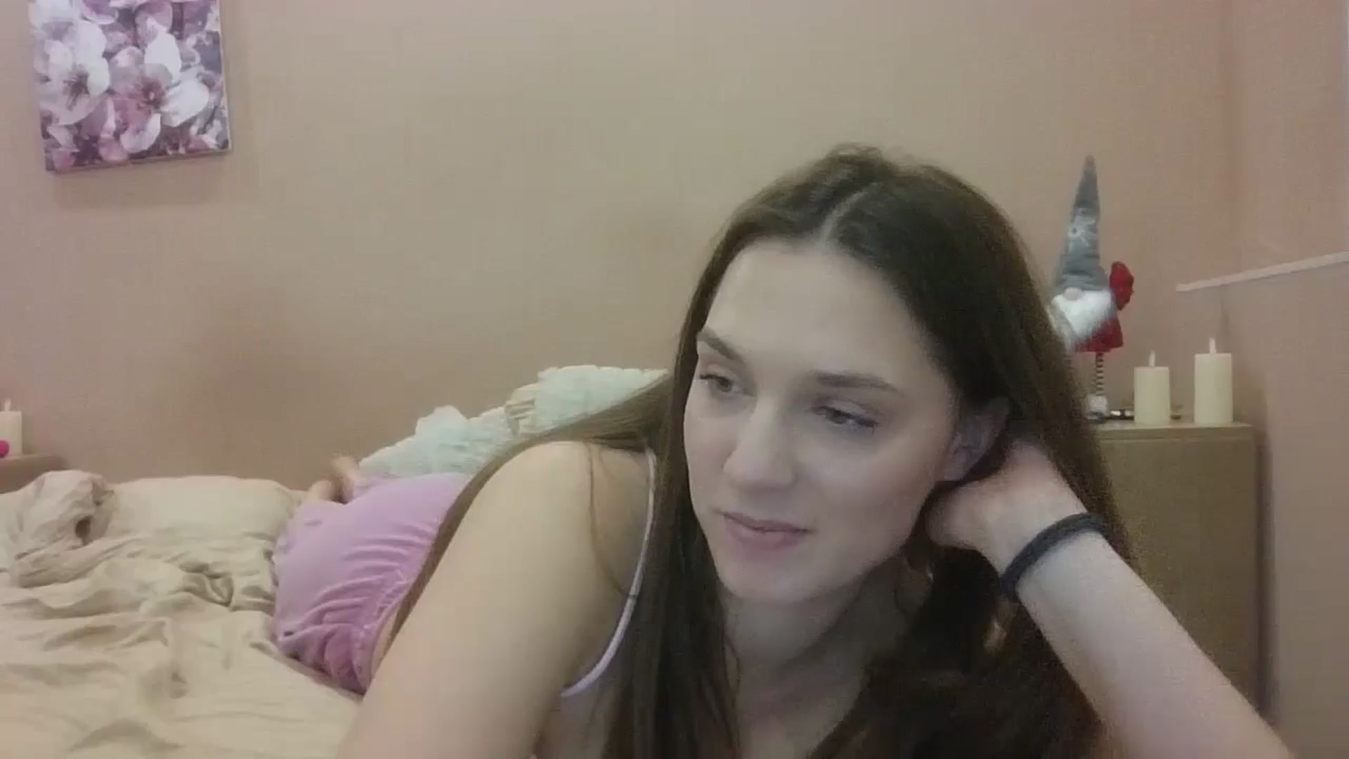 Gallery image thumbnail from HaleyReed's myfreecams stream on, 01/17/2025, 16:22 image 15 of 20