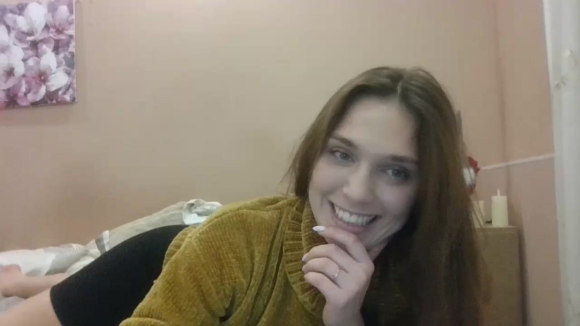 Gallery image thumbnail from HaleyReed's myfreecams stream on, 01/22/2025, 15:09 image 16 of 20