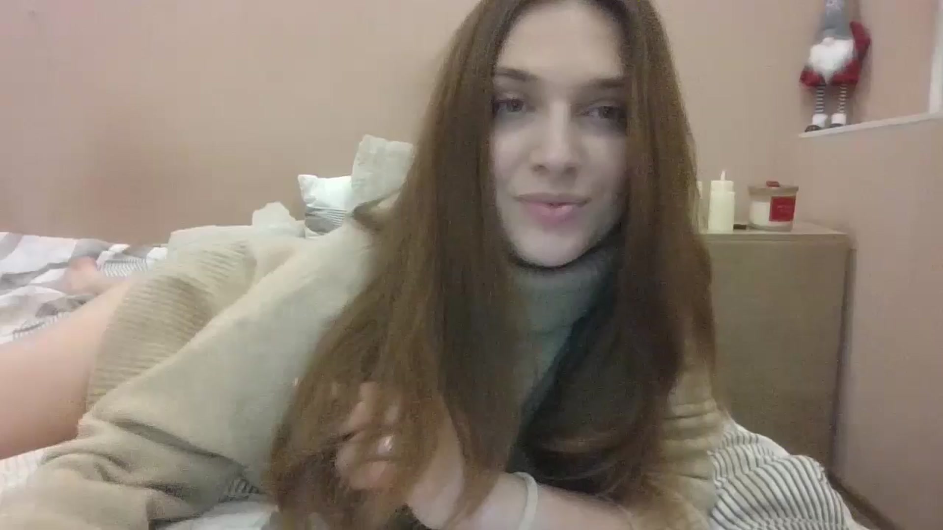 Gallery image thumbnail from HaleyReed's myfreecams stream on, 01/29/2025, 14:21 image 1 of 20