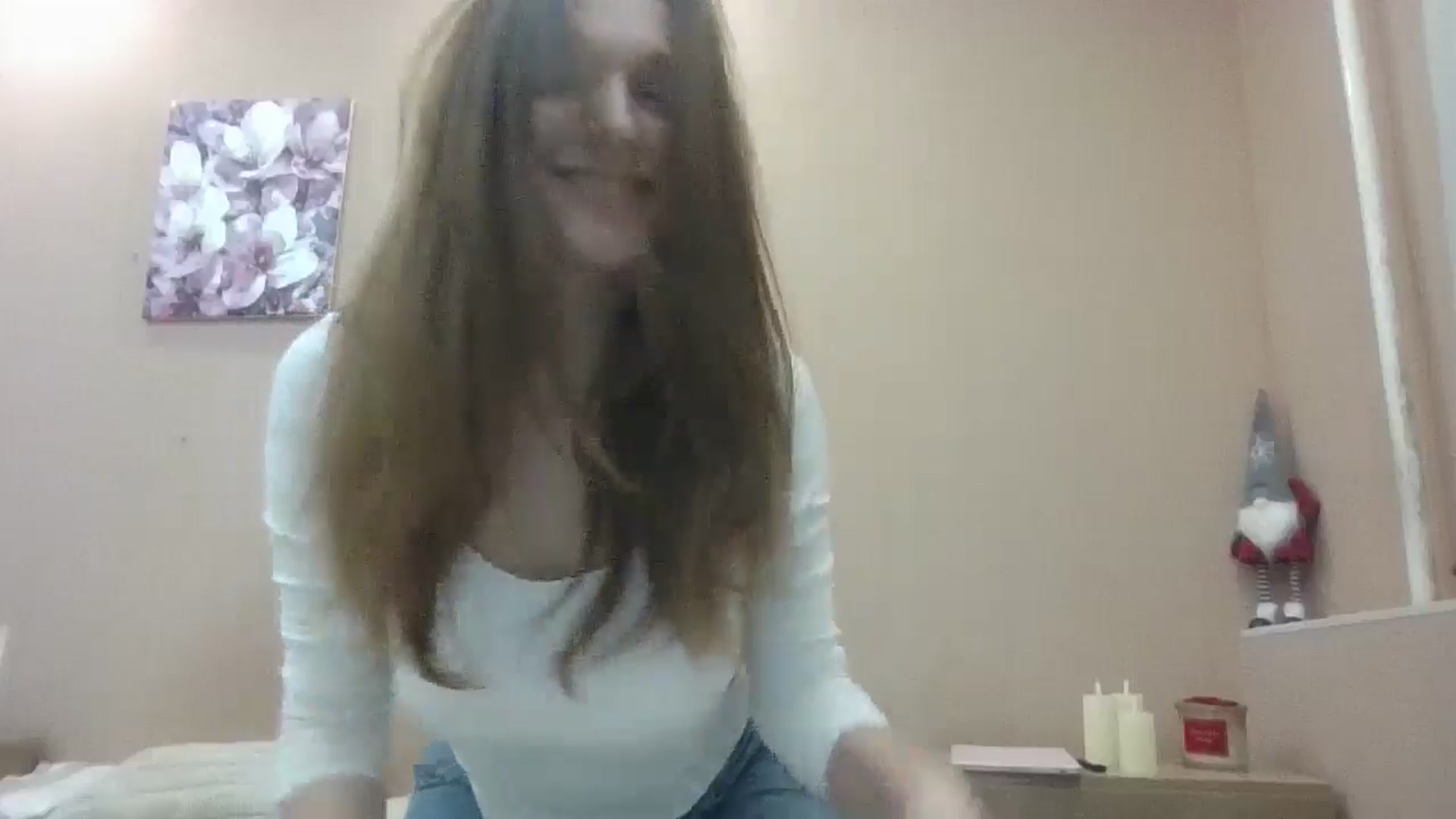 Gallery image thumbnail from HaleyReed's myfreecams stream on, 01/29/2025, 18:28 image 7 of 20