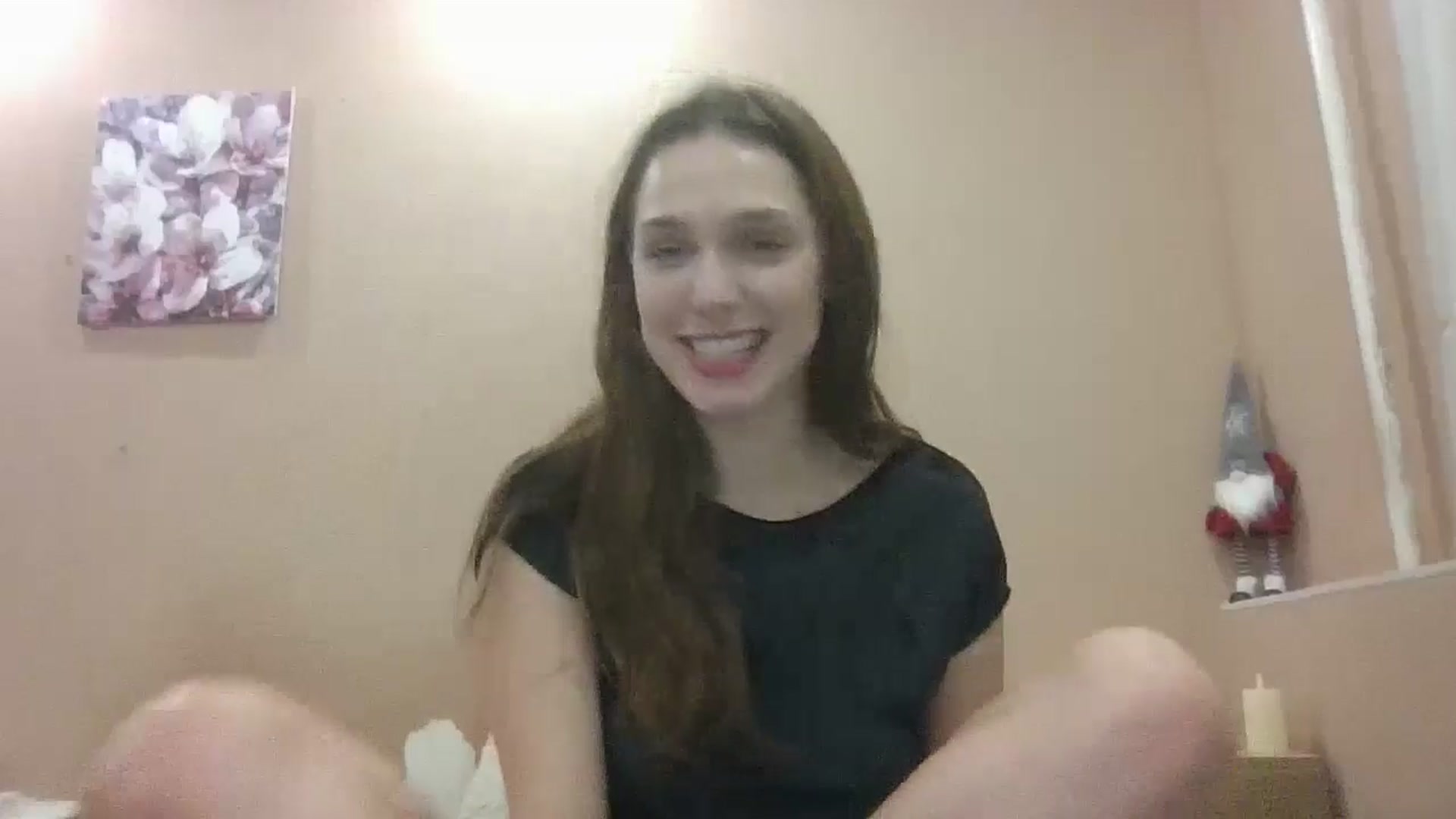 Gallery image thumbnail from HaleyReed's myfreecams stream on, 01/30/2025, 17:06 image 14 of 20