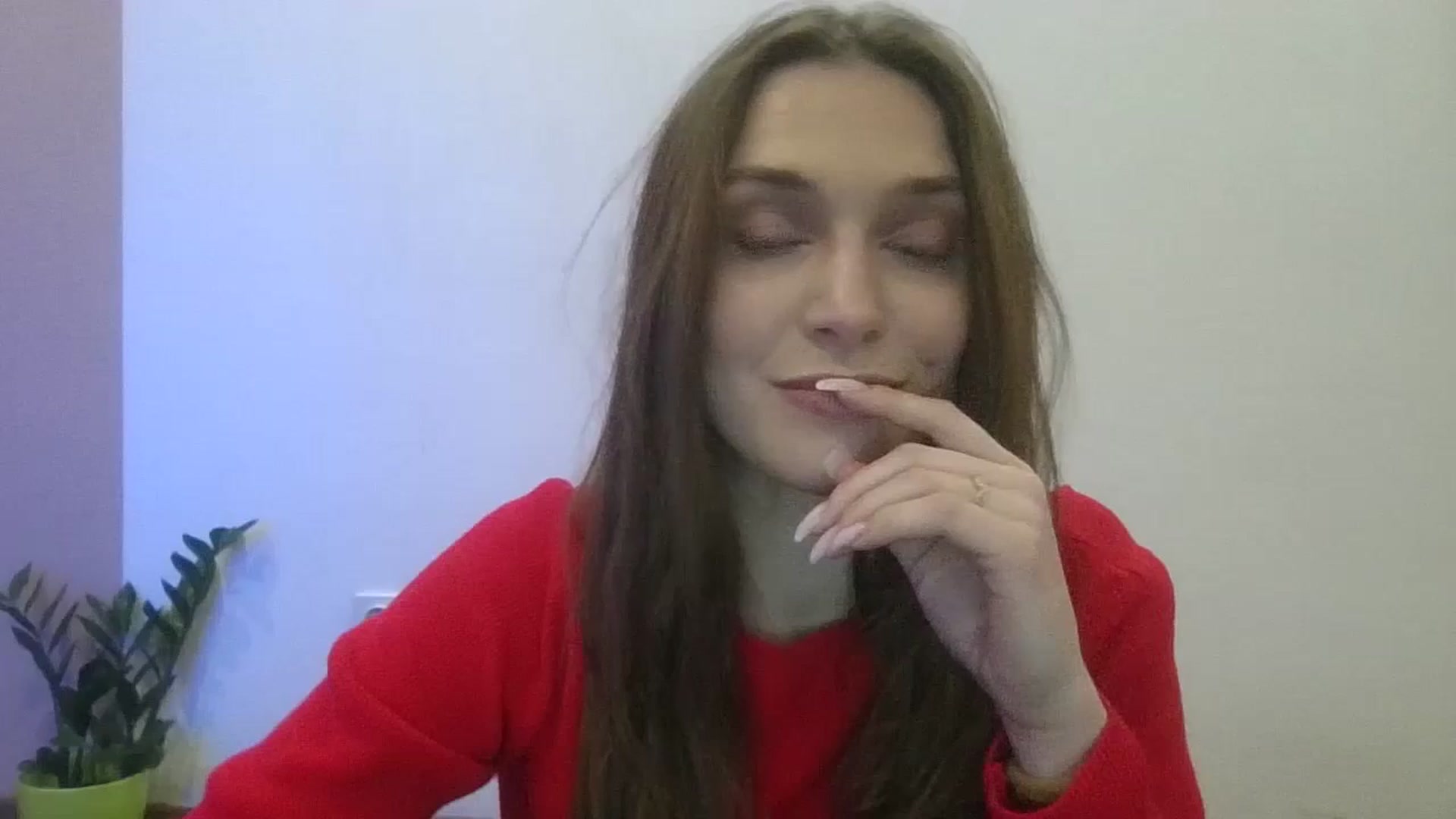 Gallery image thumbnail from HaleyReed's myfreecams stream on, 02/07/2025, 16:11 image 16 of 20