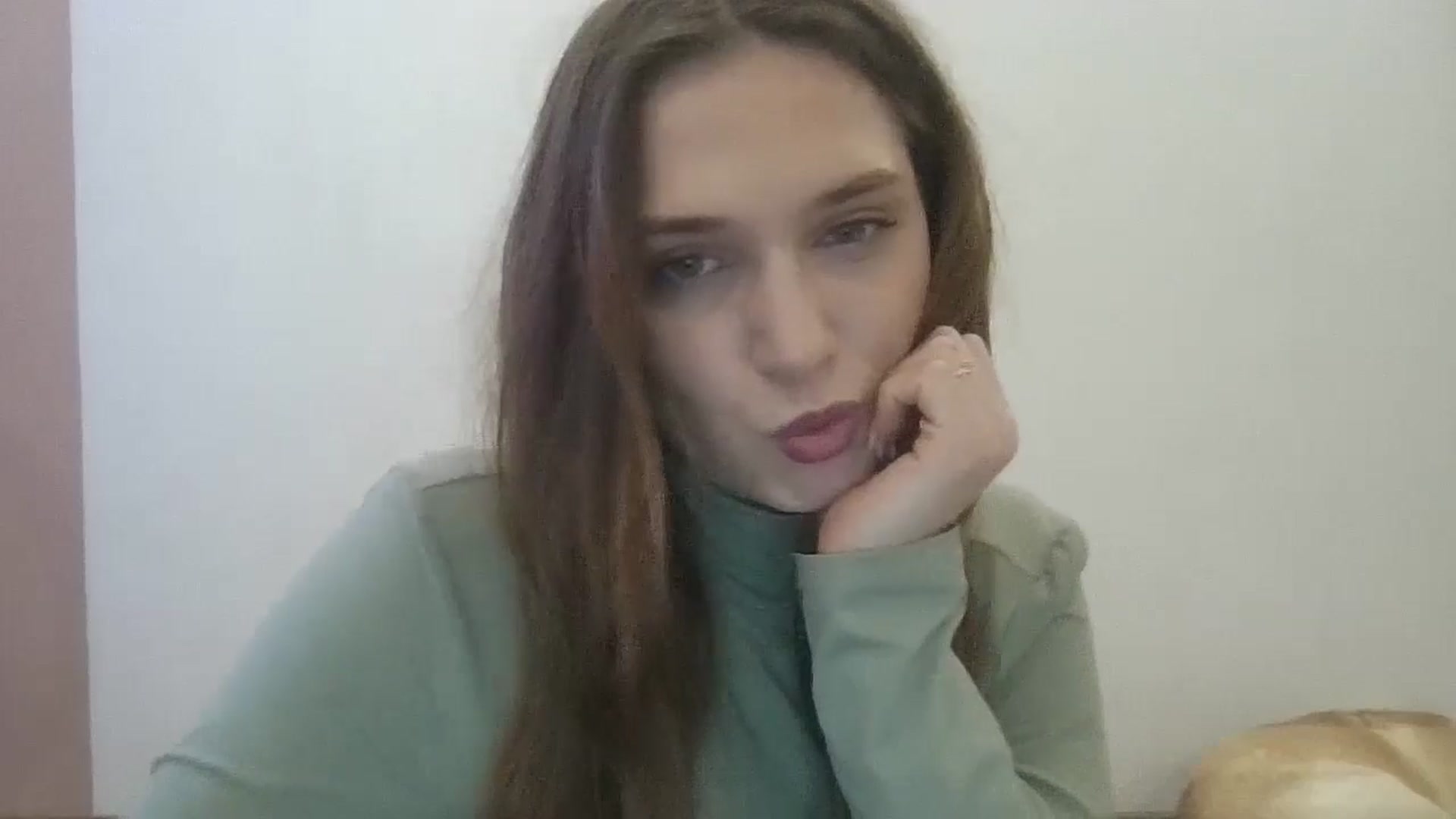 Gallery image thumbnail from HaleyReed's myfreecams stream on, 02/14/2025, 12:16 image 6 of 20