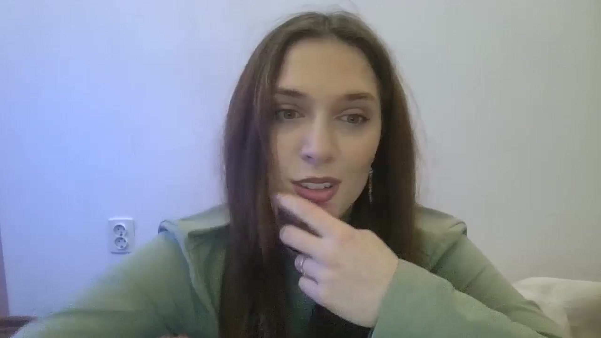 Gallery image thumbnail from HaleyReed's myfreecams stream on, 02/14/2025, 12:16 image 14 of 20