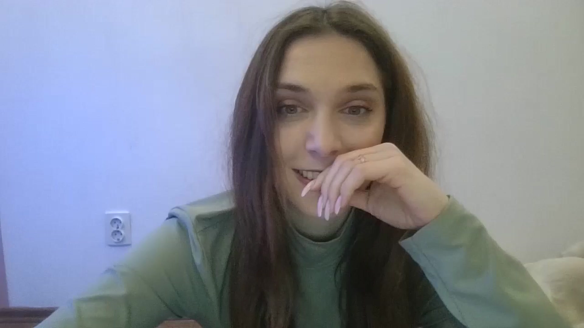 Gallery image thumbnail from HaleyReed's myfreecams stream on, 02/14/2025, 12:16 image 13 of 20