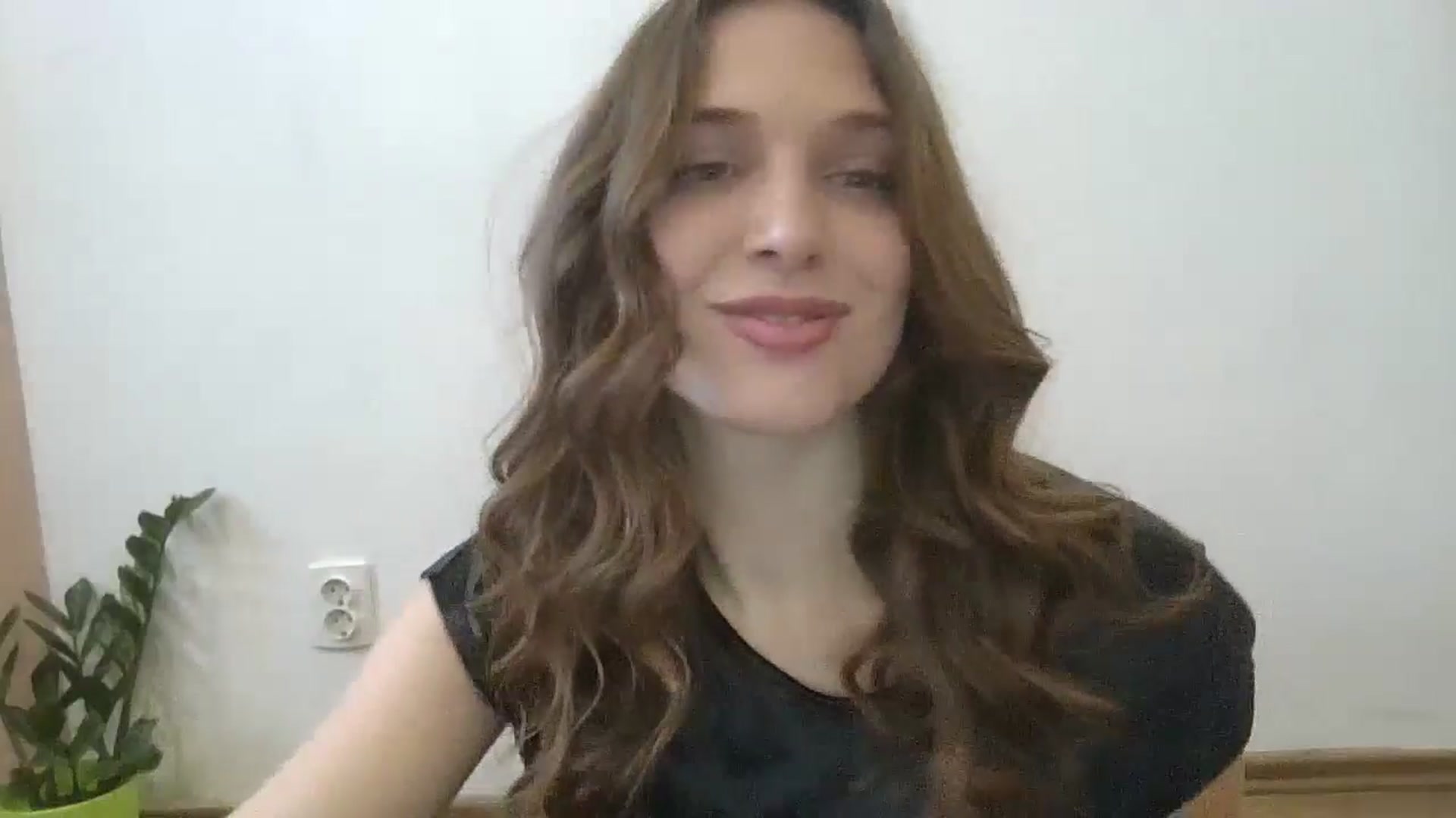 Gallery image thumbnail from HaleyReed's myfreecams stream on, 02/16/2025, 12:36 image 3 of 20