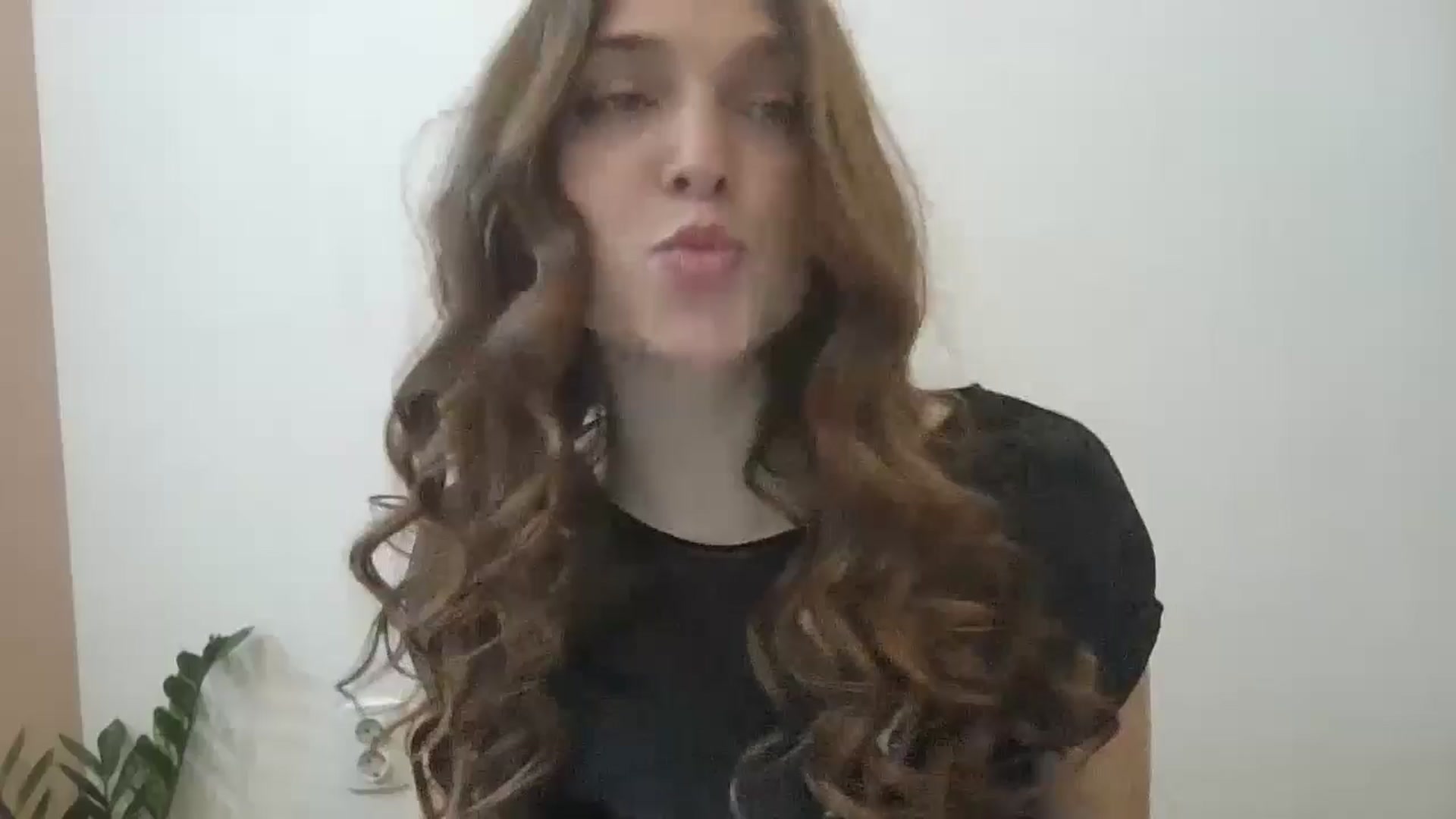 Gallery image thumbnail from HaleyReed's myfreecams stream on, 02/16/2025, 13:10 image 11 of 20