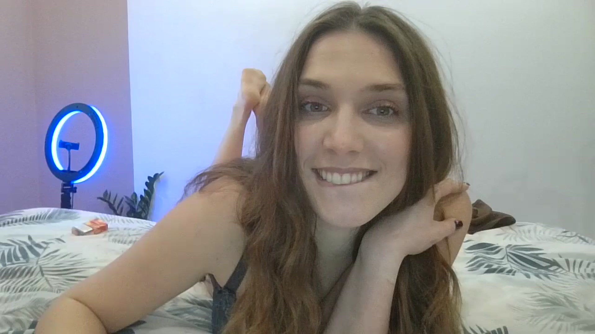 Gallery image thumbnail from HaleyReed's myfreecams stream on, 02/17/2025, 14:37 image 19 of 20