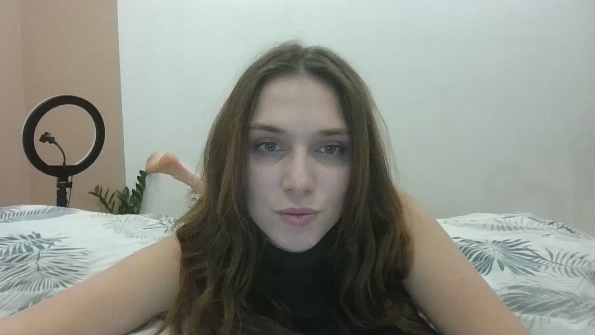 Gallery image thumbnail from HaleyReed's myfreecams stream on, 02/17/2025, 15:43 image 6 of 20