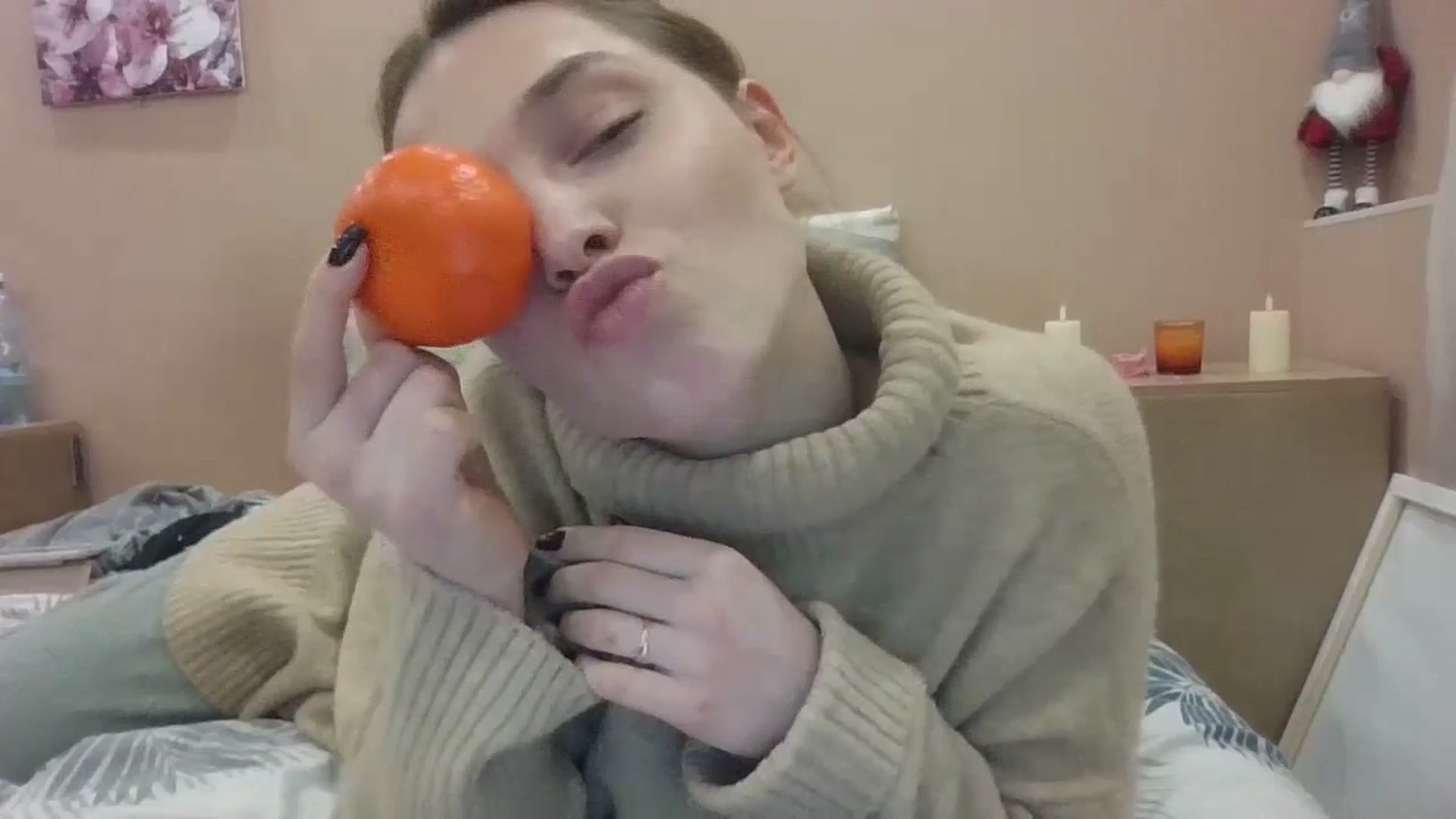 Gallery image thumbnail from HaleyReed's myfreecams stream on, 02/19/2025, 16:42 image 12 of 20