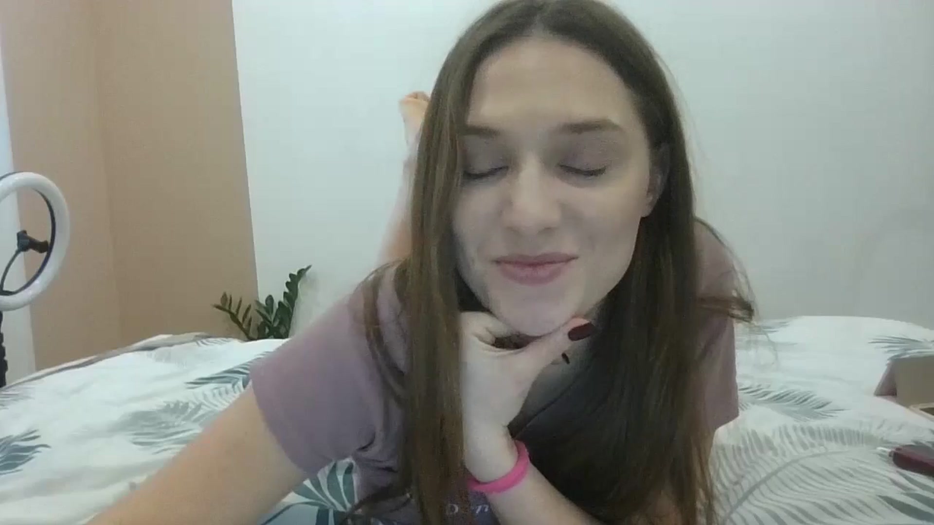 Gallery image thumbnail from HaleyReed's myfreecams stream on, 02/20/2025, 15:24 image 2 of 20