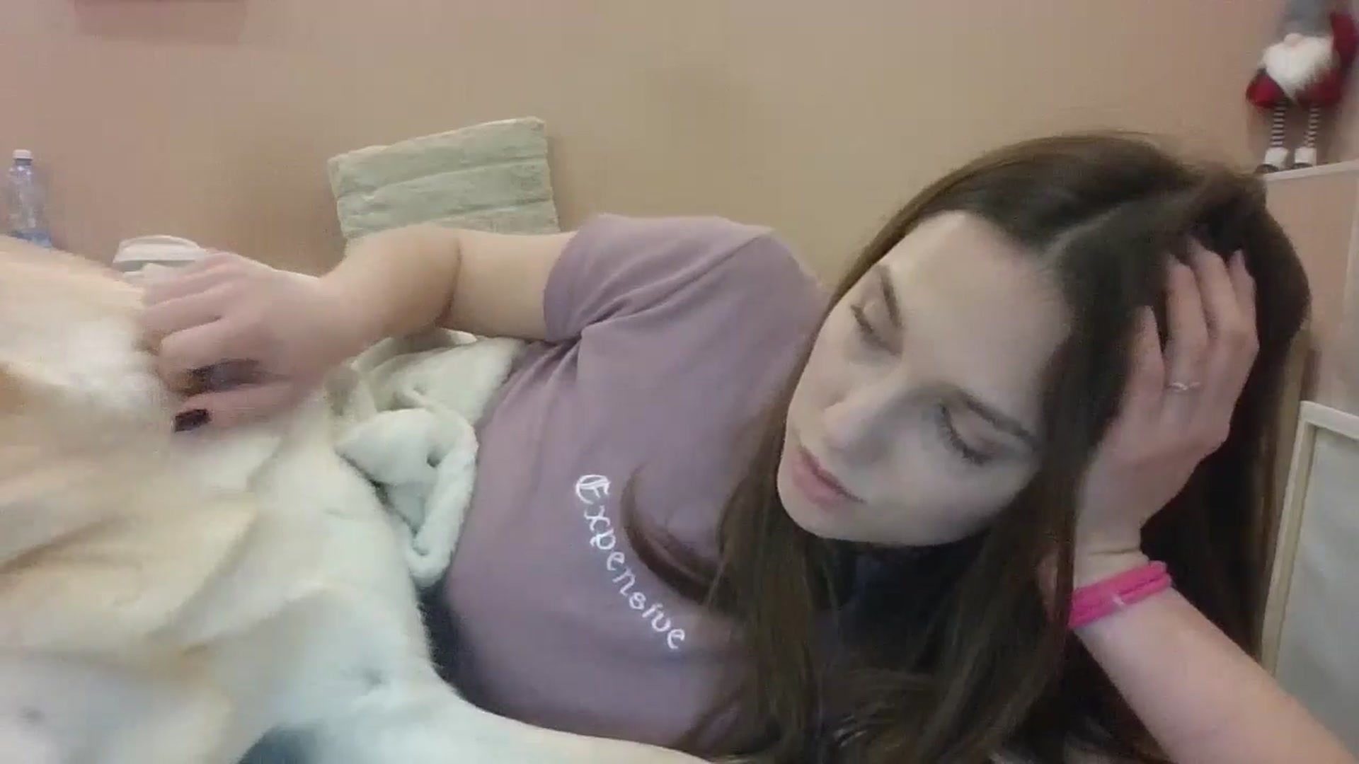 Gallery image thumbnail from HaleyReed's myfreecams stream on, 02/20/2025, 16:19 image 18 of 20