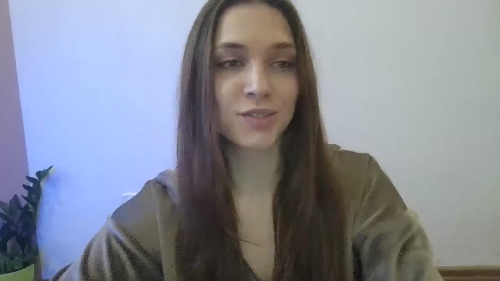 Gallery image thumbnail from HaleyReed's myfreecams stream on, 02/21/2025, 13:37 image 1 of 20