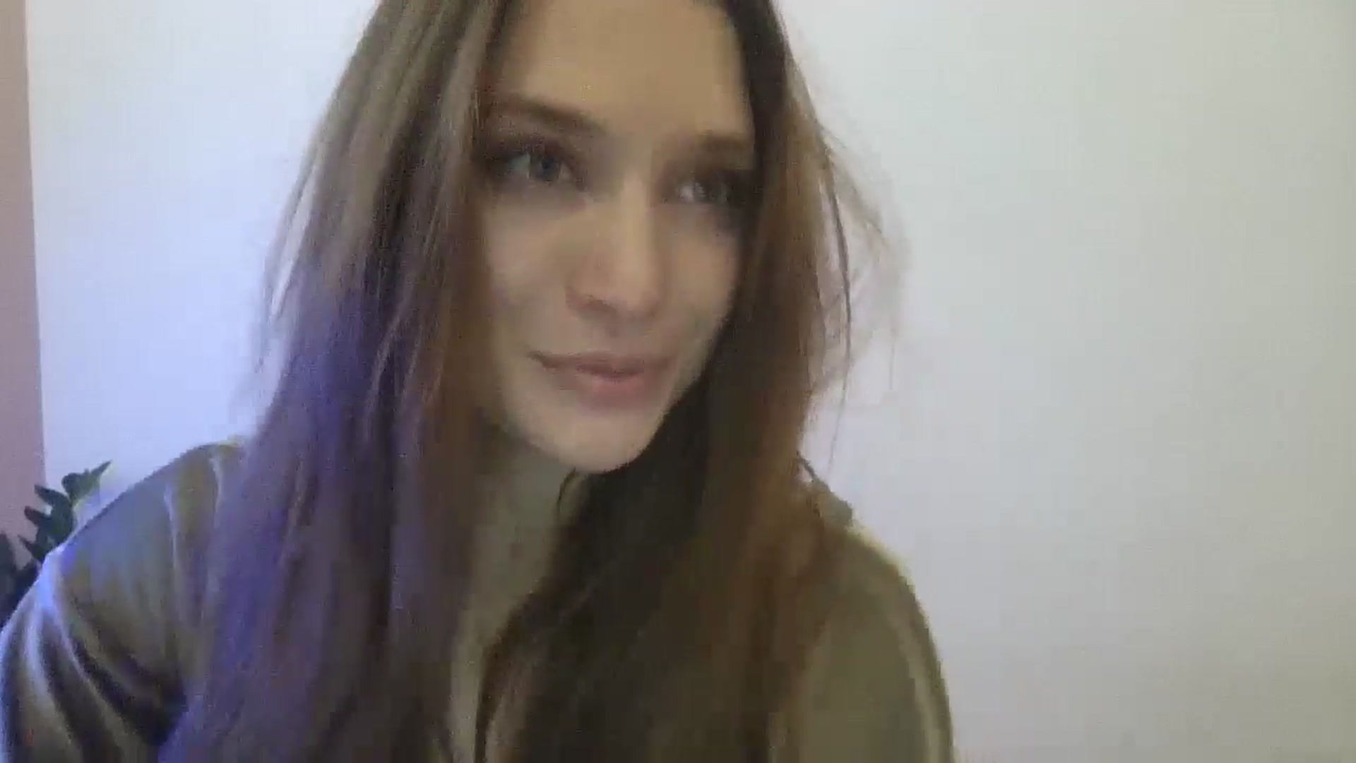 Gallery image thumbnail from HaleyReed's myfreecams stream on, 02/21/2025, 13:37 image 10 of 20